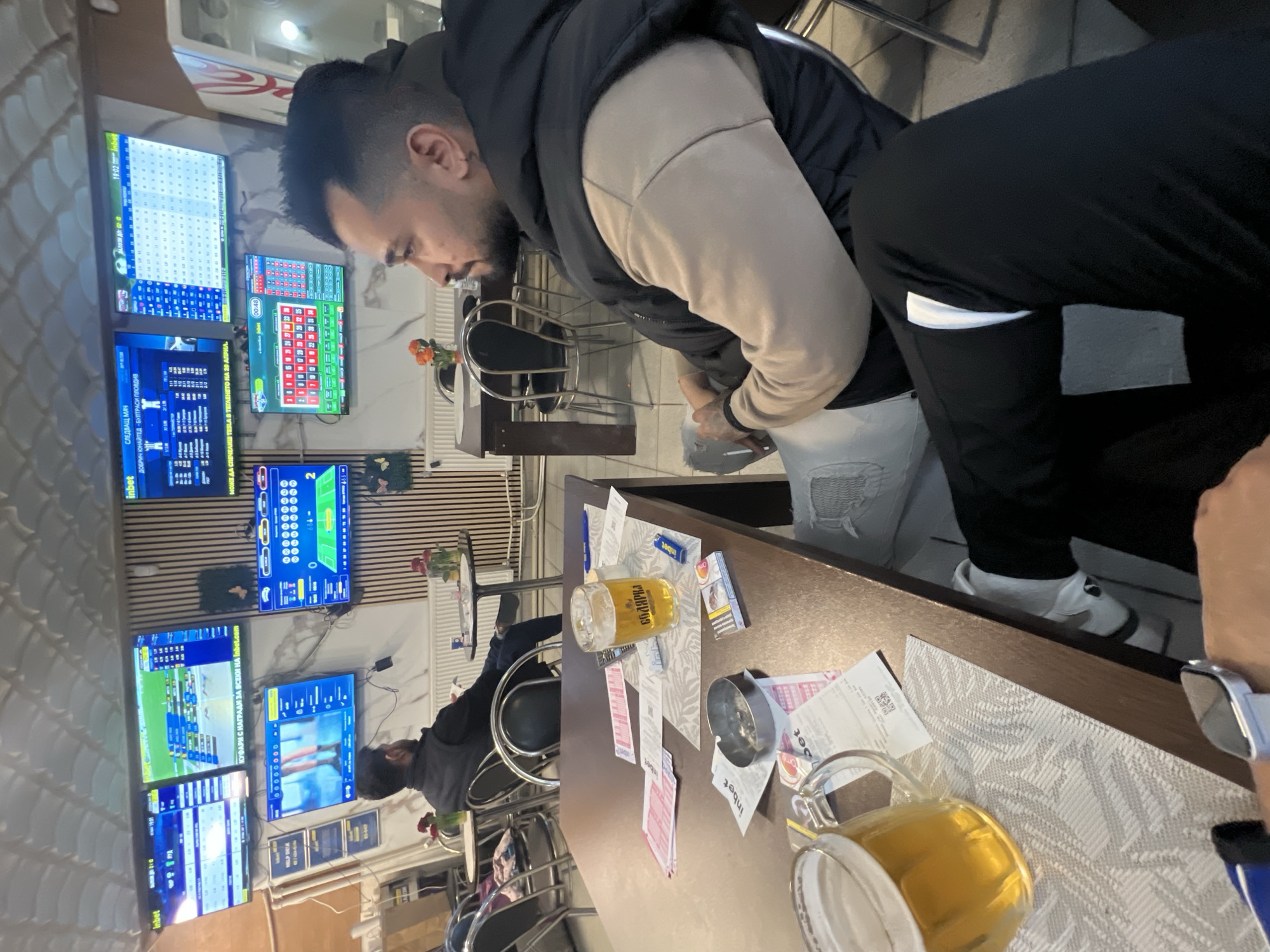 Person spotted at betting shop in Batoshevo, Bulgaria