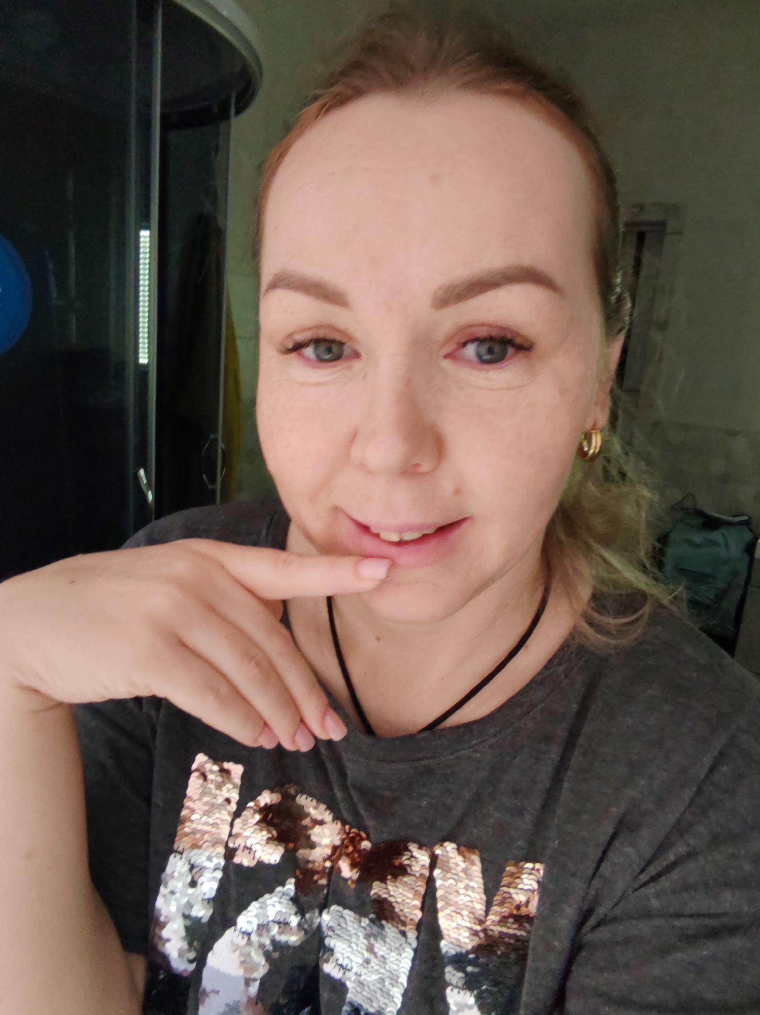 Woman takes late-night selfie in Chaikovsky, Russia