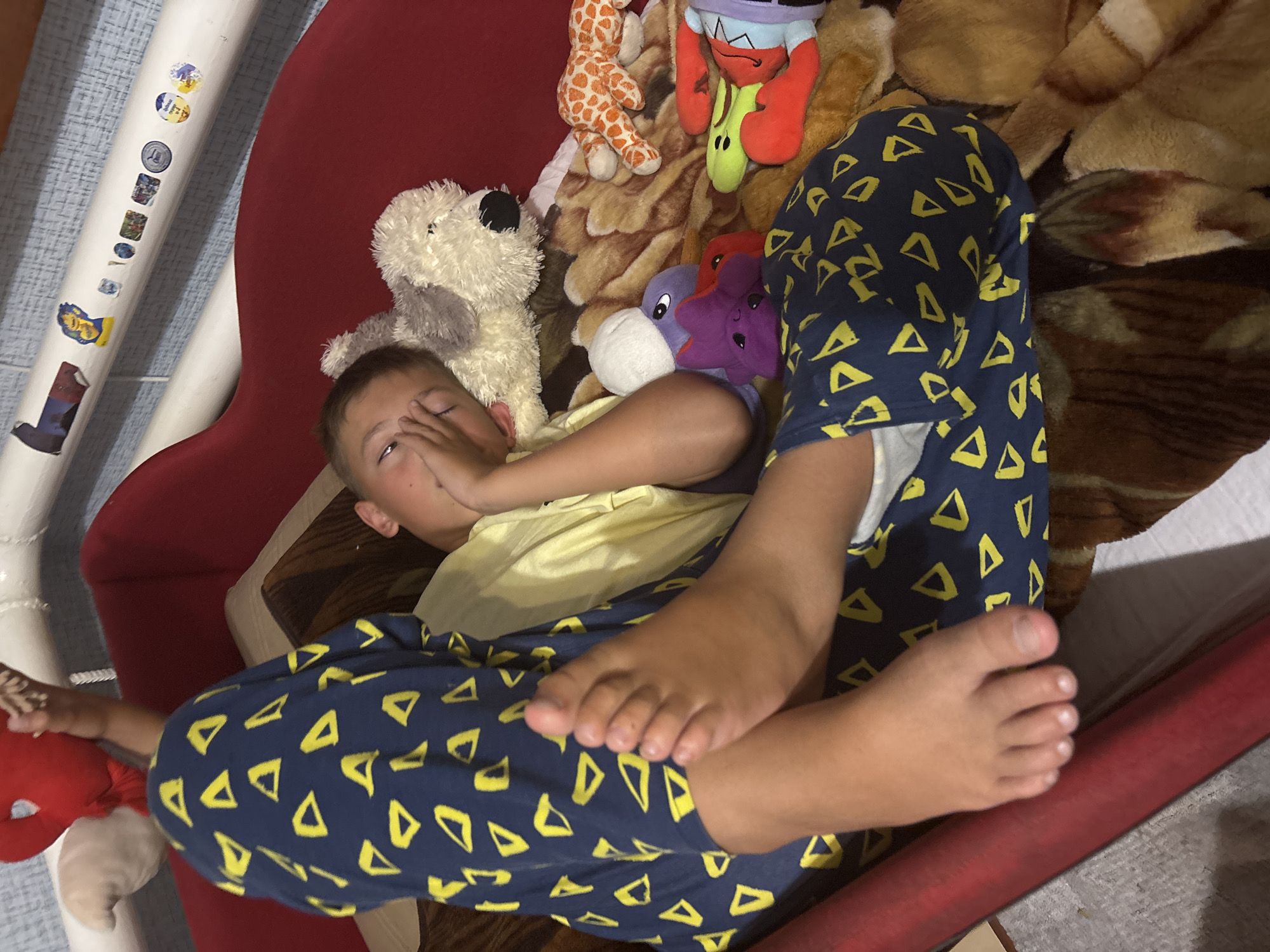 Cozy evening at home in Zmiiv: crafts, comfort, and downtime