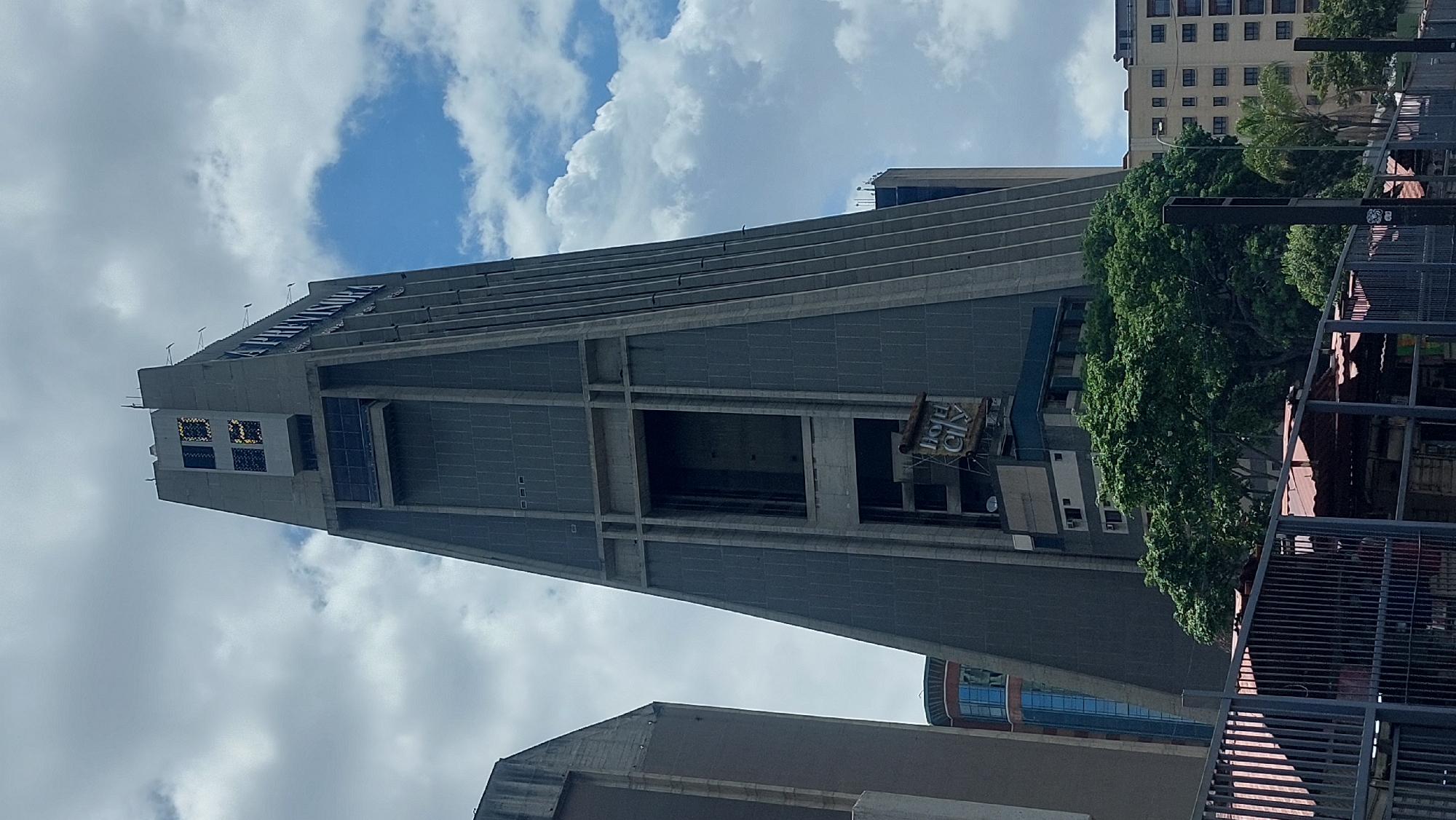 Urban documentation captures Caracas buildings, highways, and golden retrievers