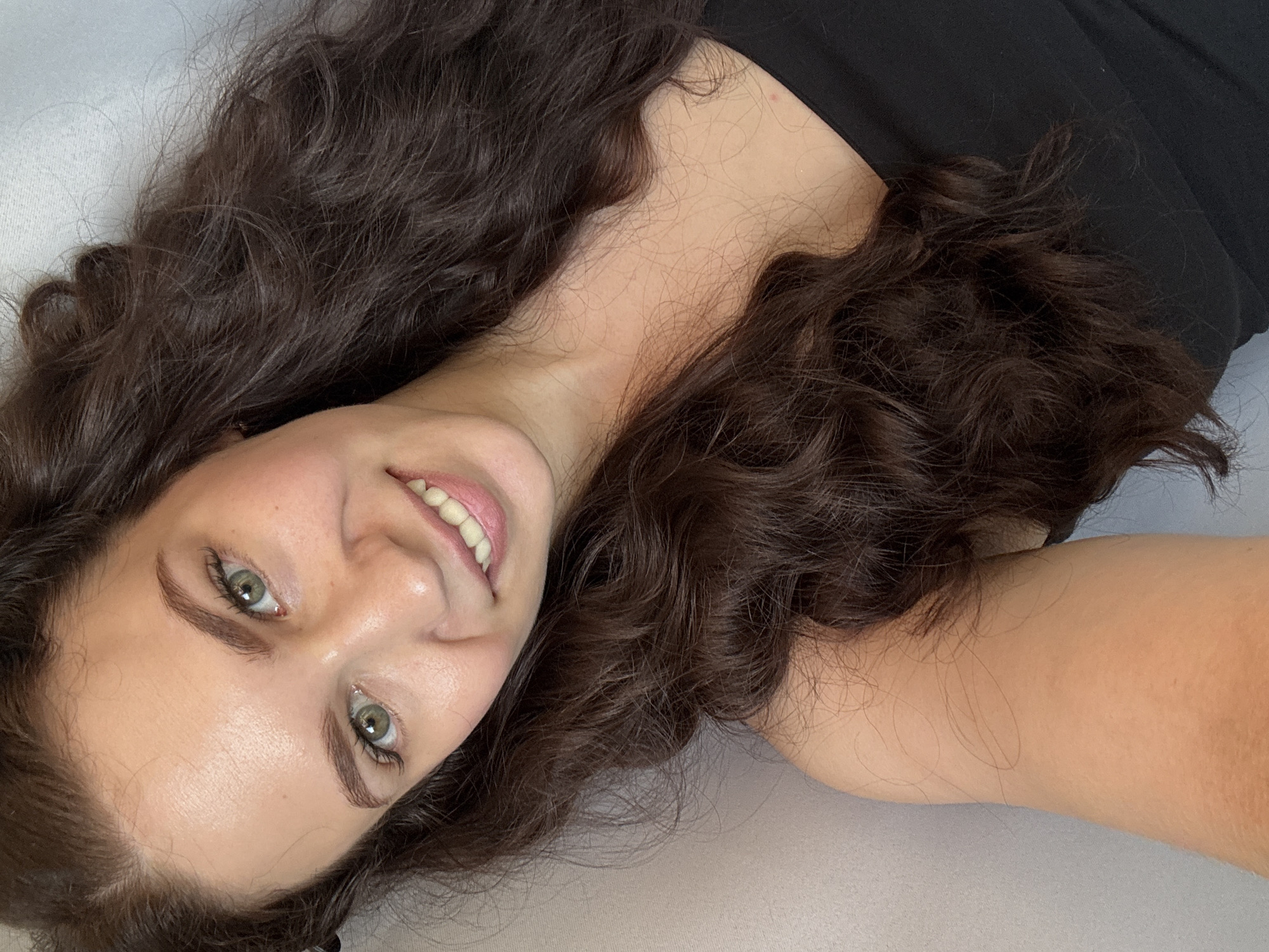 Casual afternoon around Chaikovsky — selfies, shopping, and a stroll