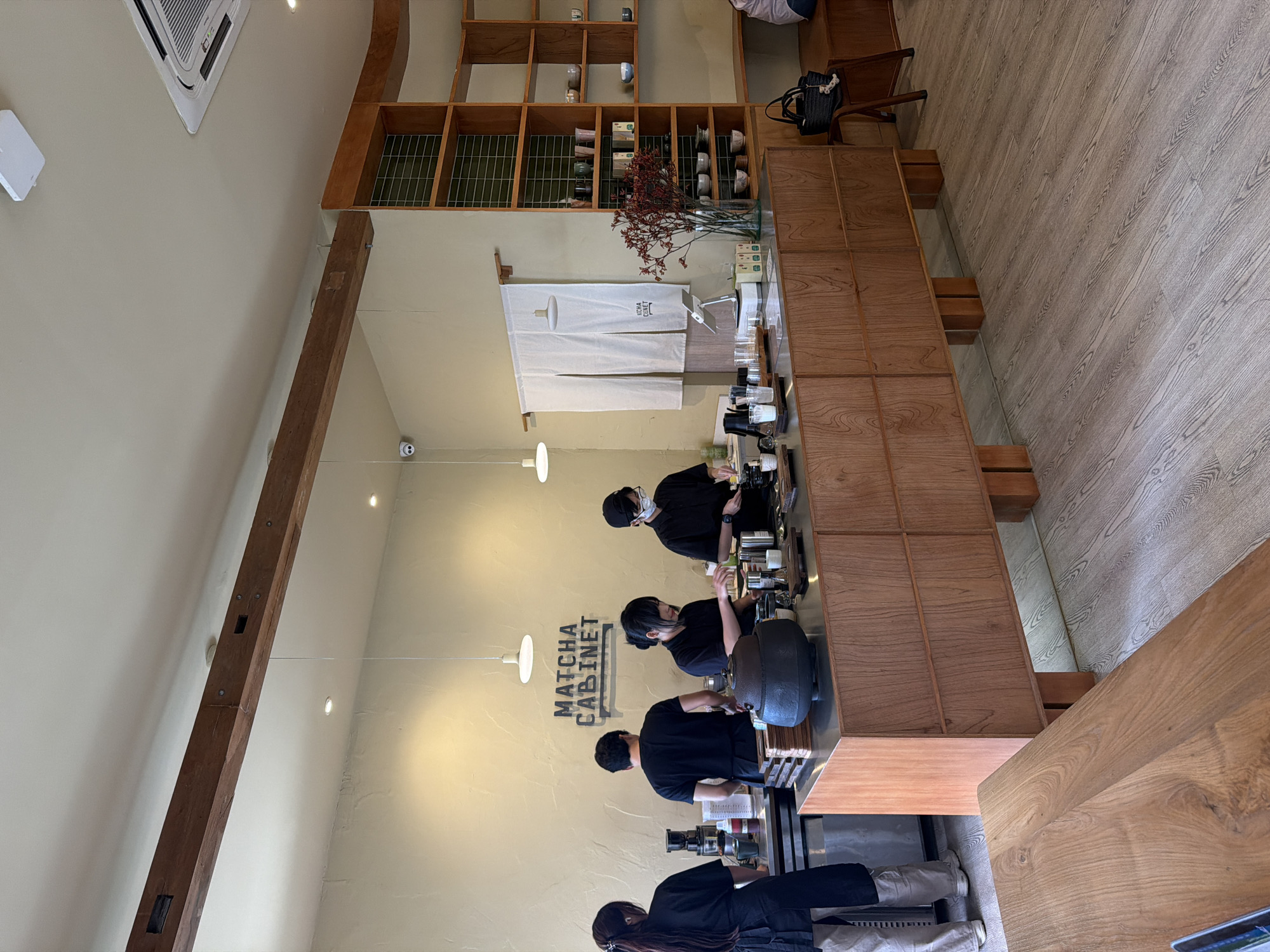 Morning rush at Chiang Mai matcha cafe documented