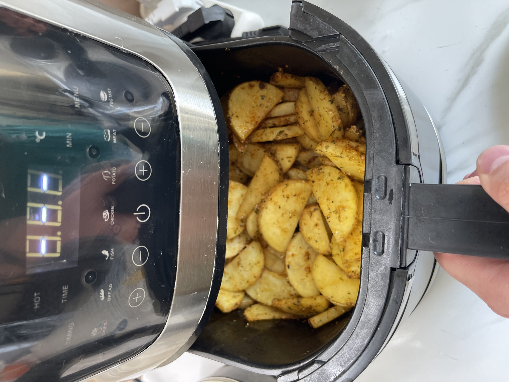 Home cooking session captured in Khimki kitchen Wednesday morning