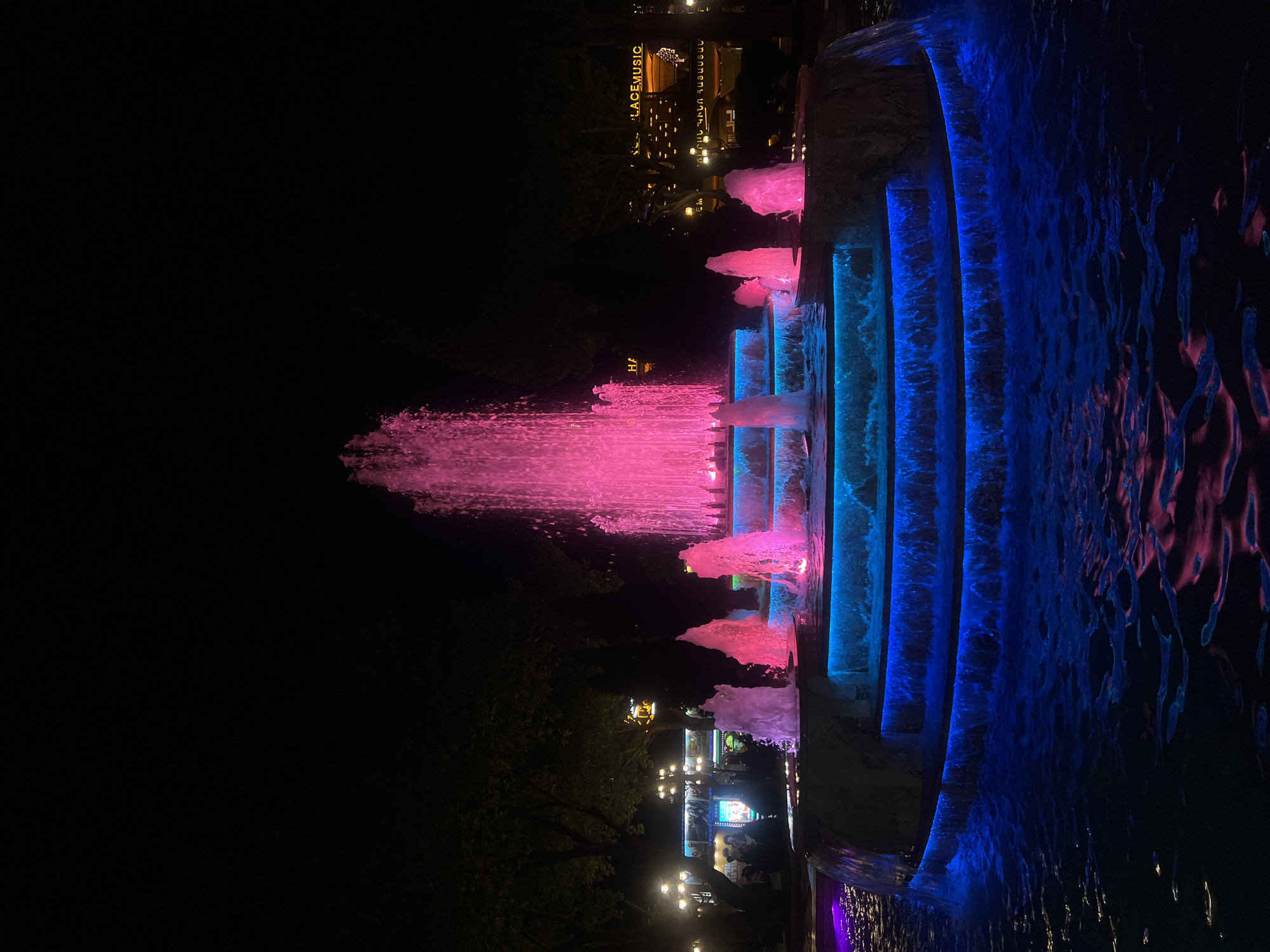 Pink fountain illuminates Yerevan evening, visitor facilities documented
