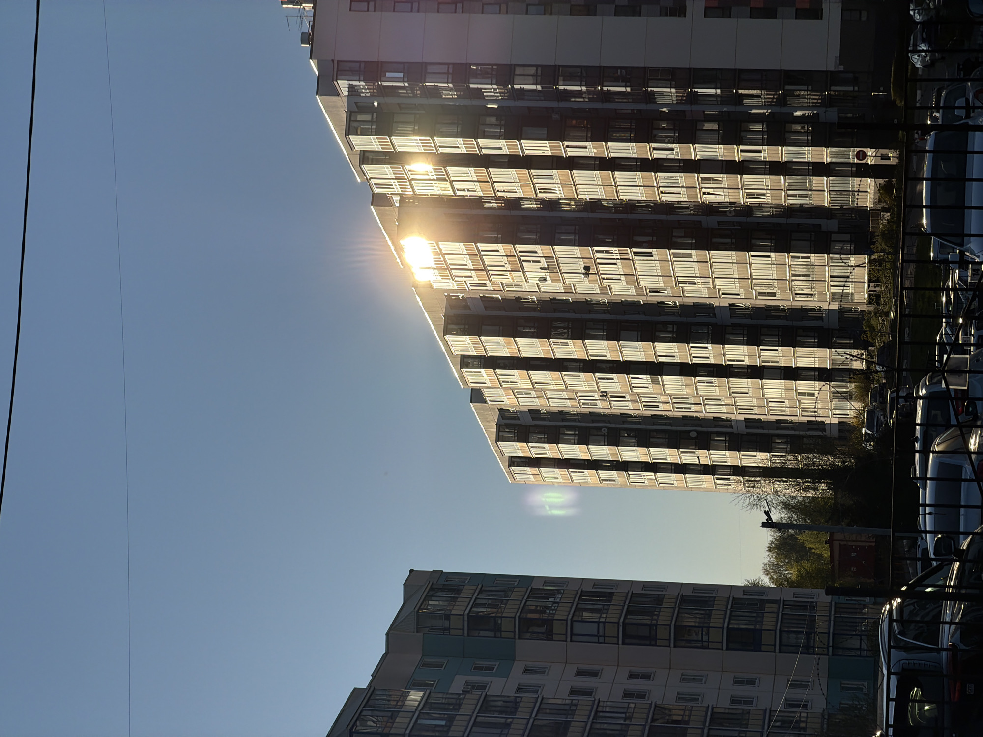 Witness documents afternoon scenes in unknown Russian city