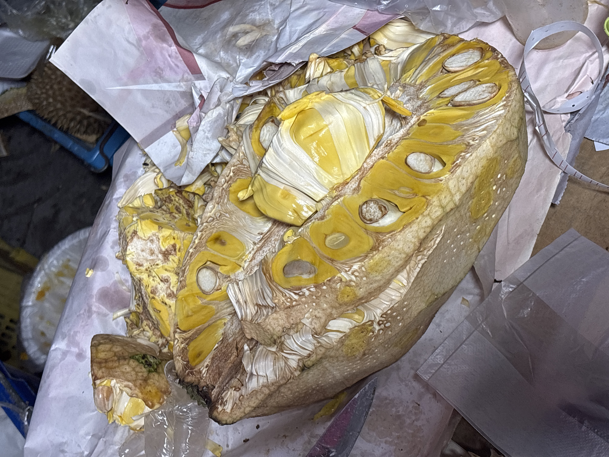 Tropical fruit market activity captured in Choeng Thale, Thailand