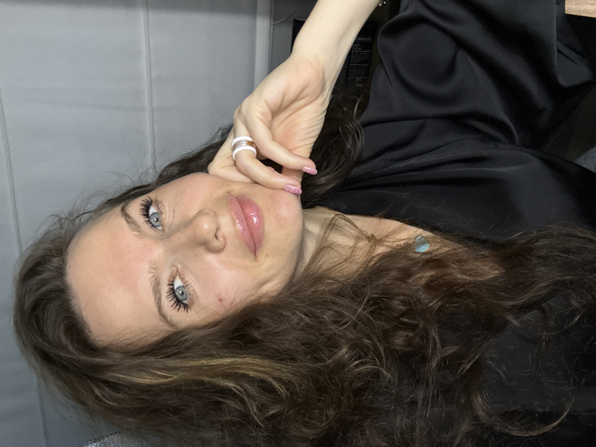 Woman documents evening routine with selfie and meal in Khimki