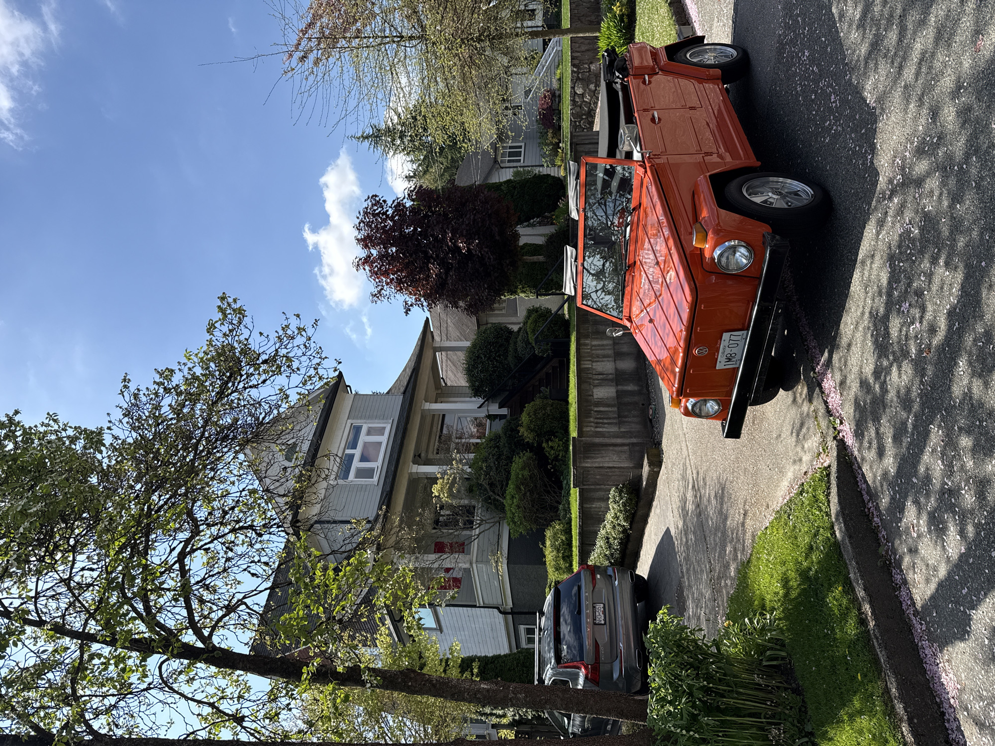 Orange vintage Volkswagen spotted on New Westminster residential street