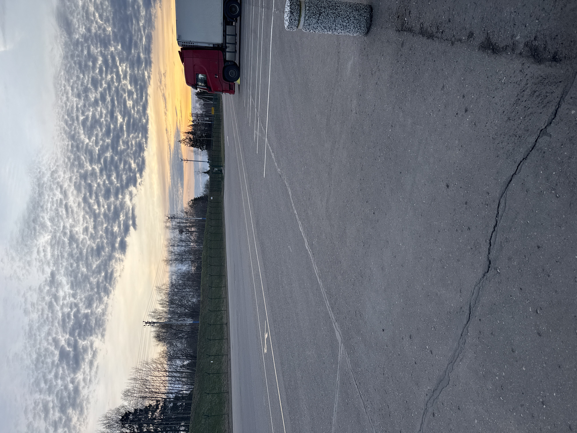 Casual moments captured across Russian towns during early morning
