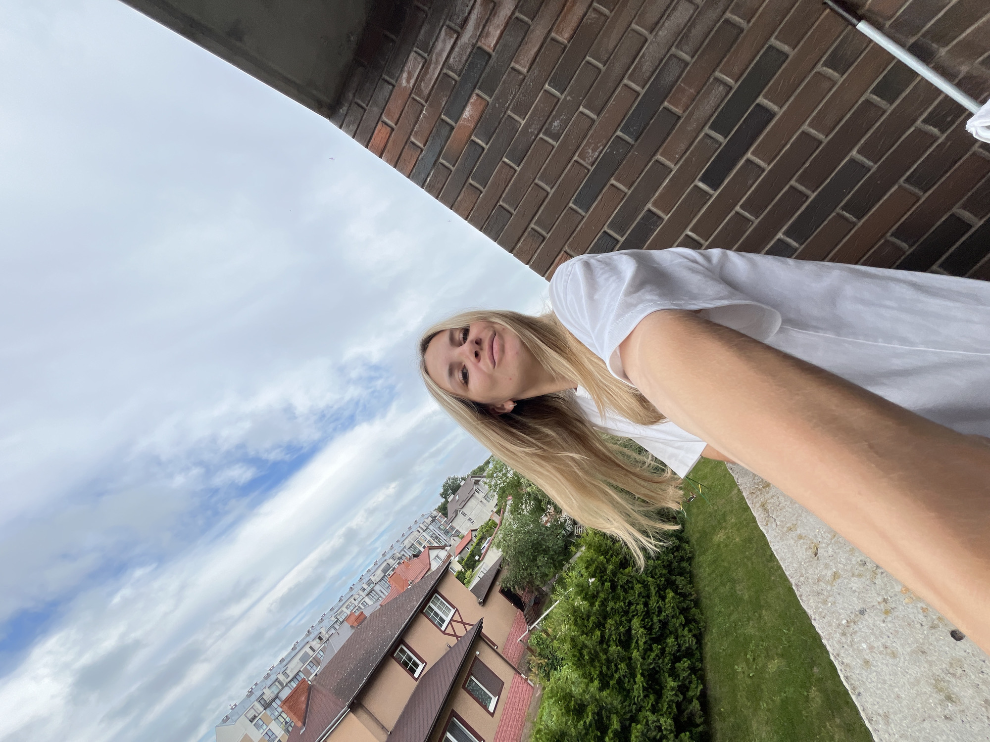 Balcony selfies and indoor play in Pionersky, Russia
