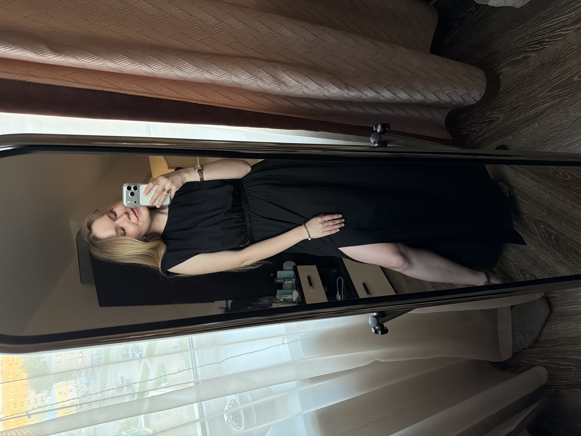 Woman celebrates birthday with mirror selfies in Izhevsk