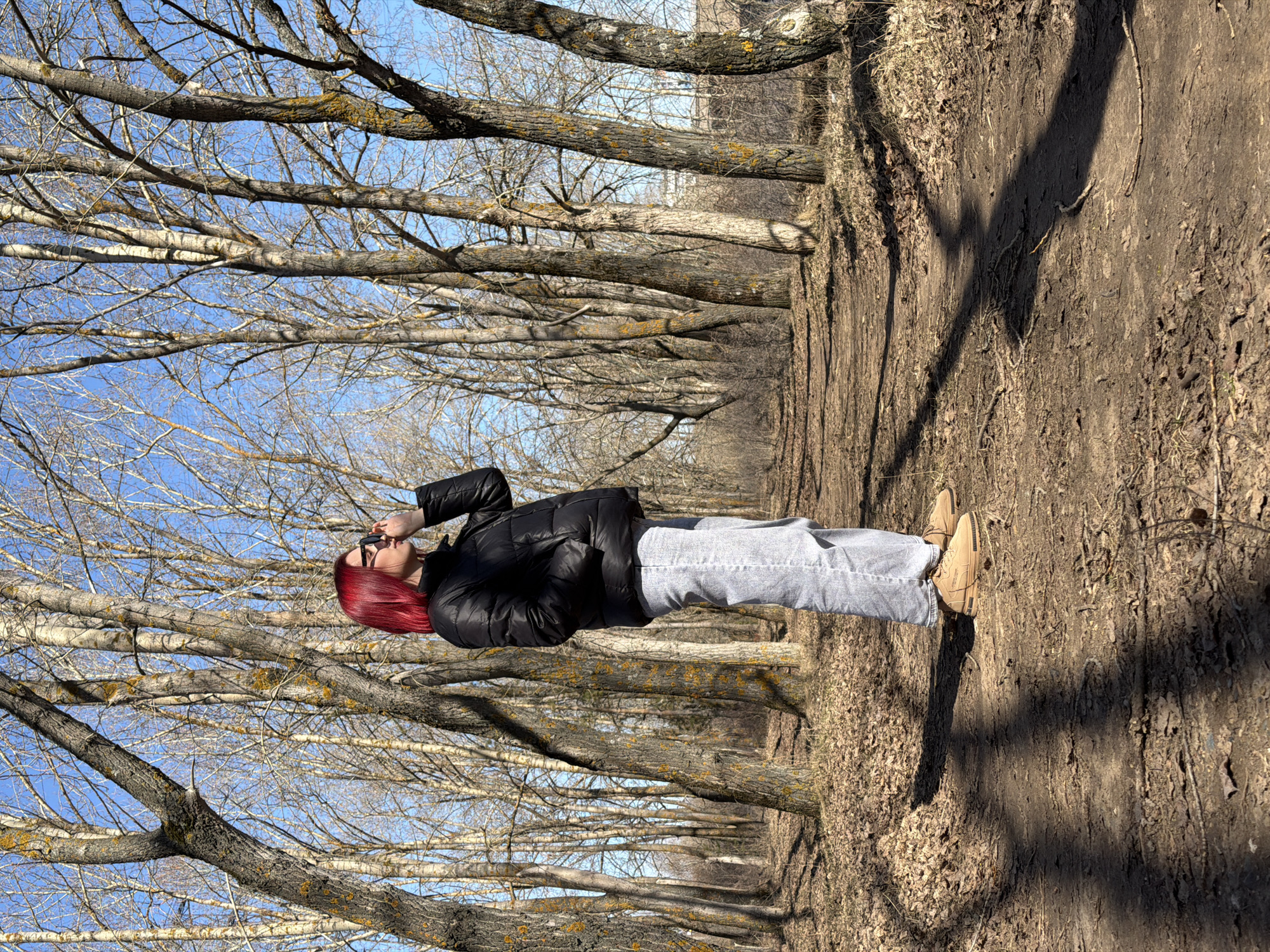 Woman spotted during morning walk in Chaikovsky park