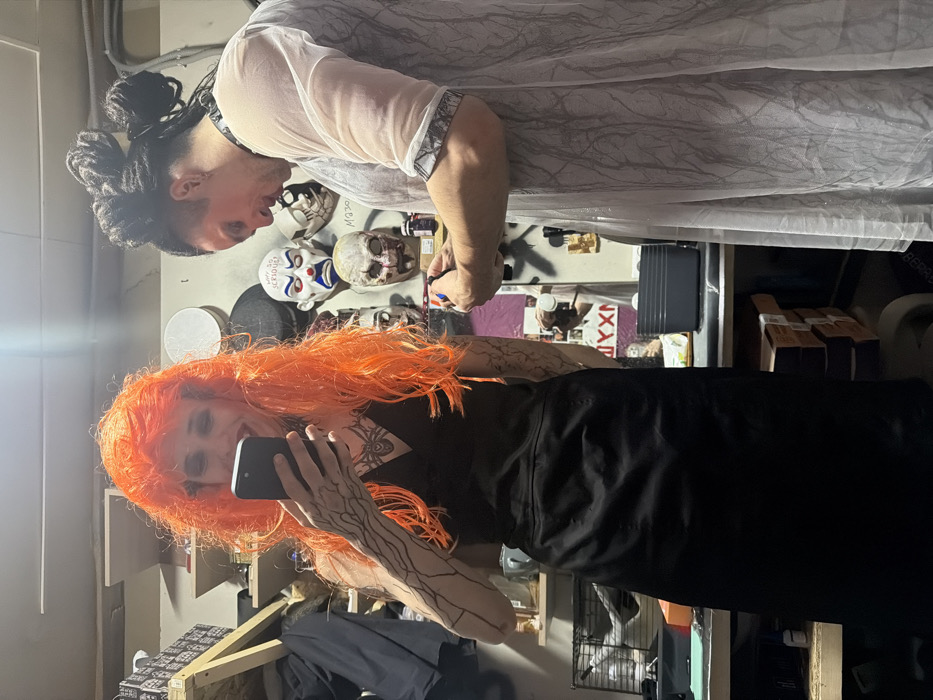 Theatrical costume activities documented in Saratov workshop space