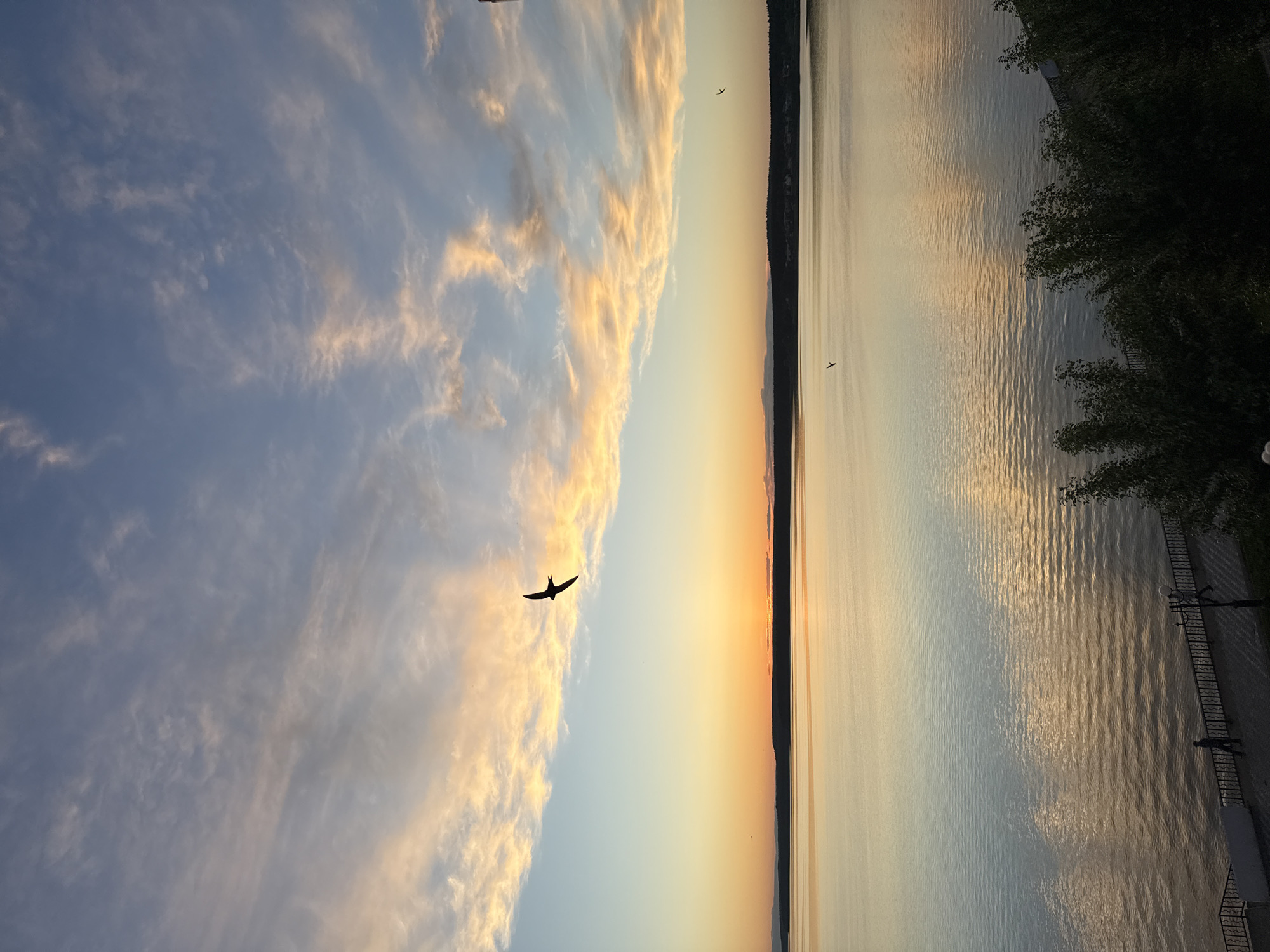 Sunset documented over Votkinsk Reservoir in 23-memory sequence