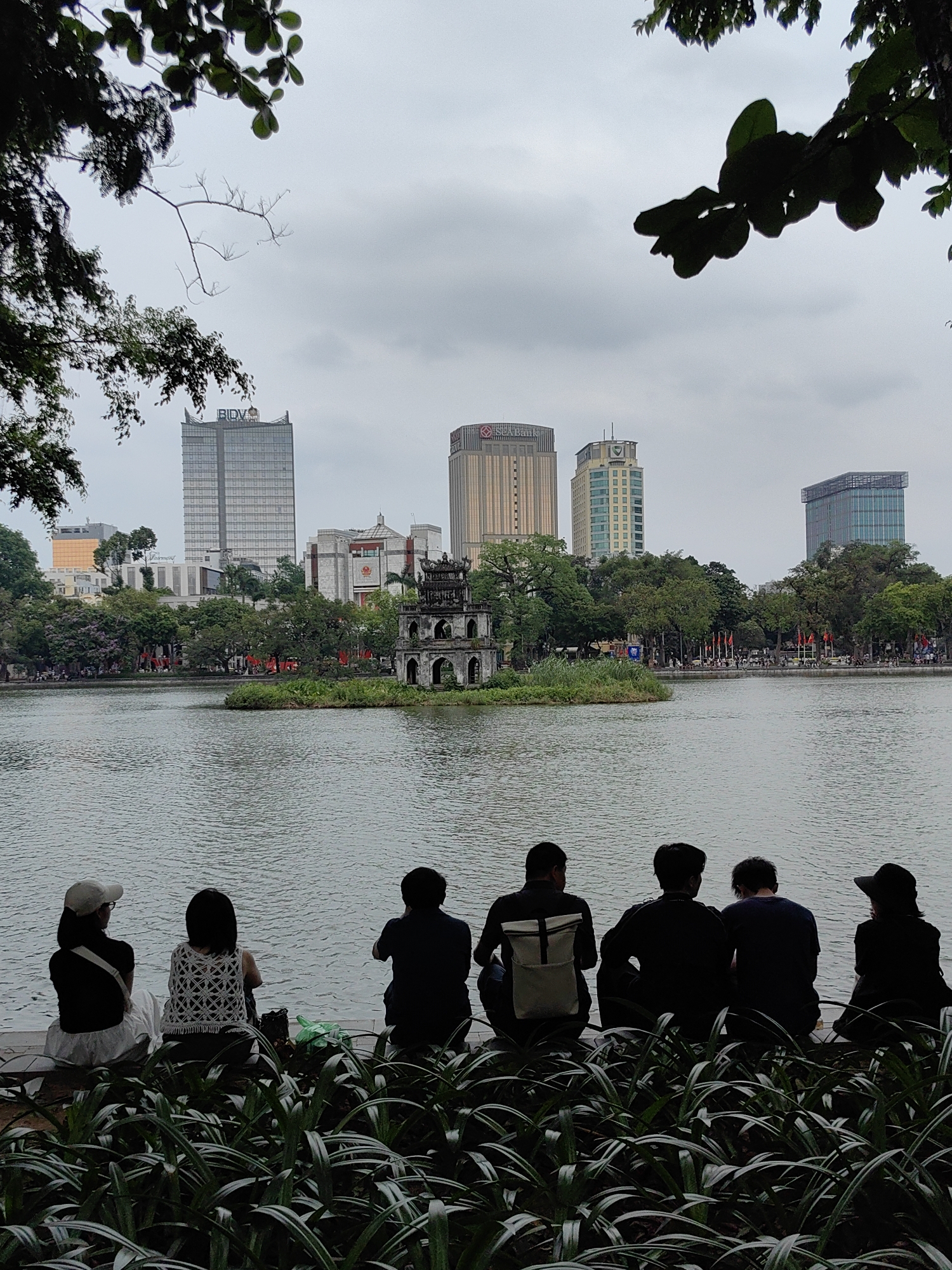 Morning scenes captured at Hanoi's Hoan Kiem Lake