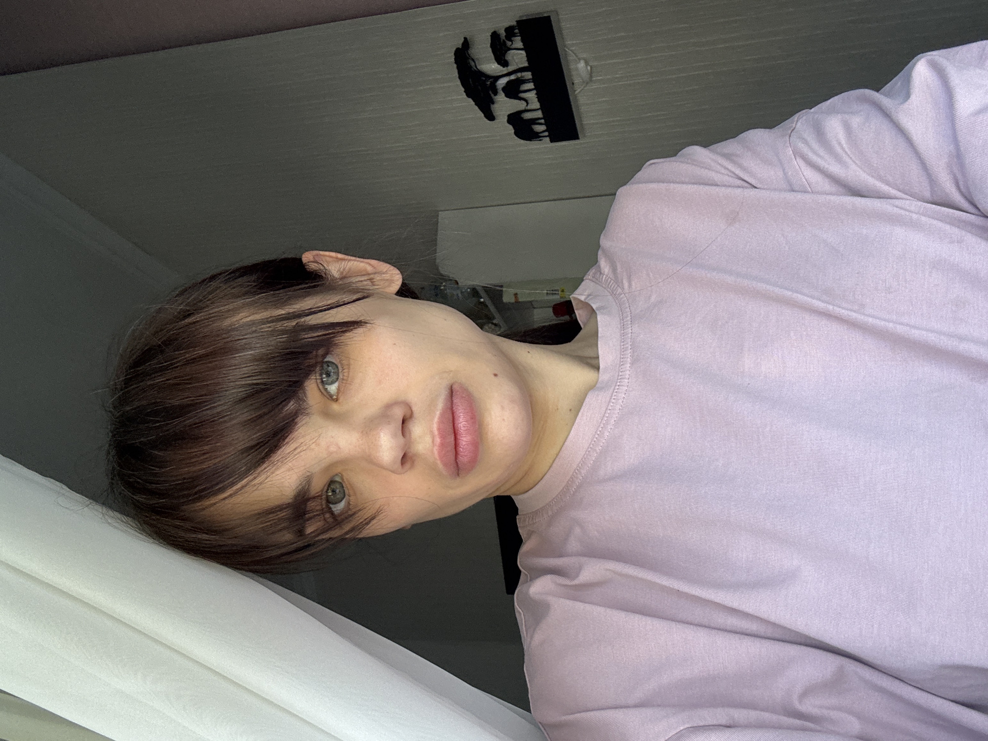 Woman takes bathroom selfies in Rostov-on-Don