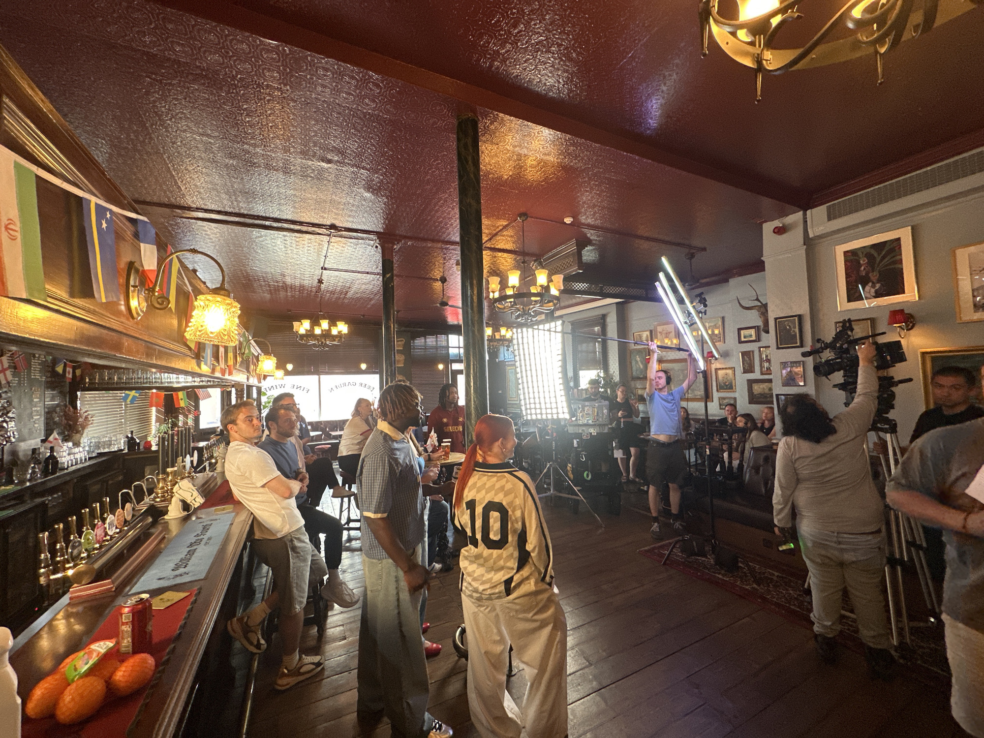 Traditional London pub draws morning crowd