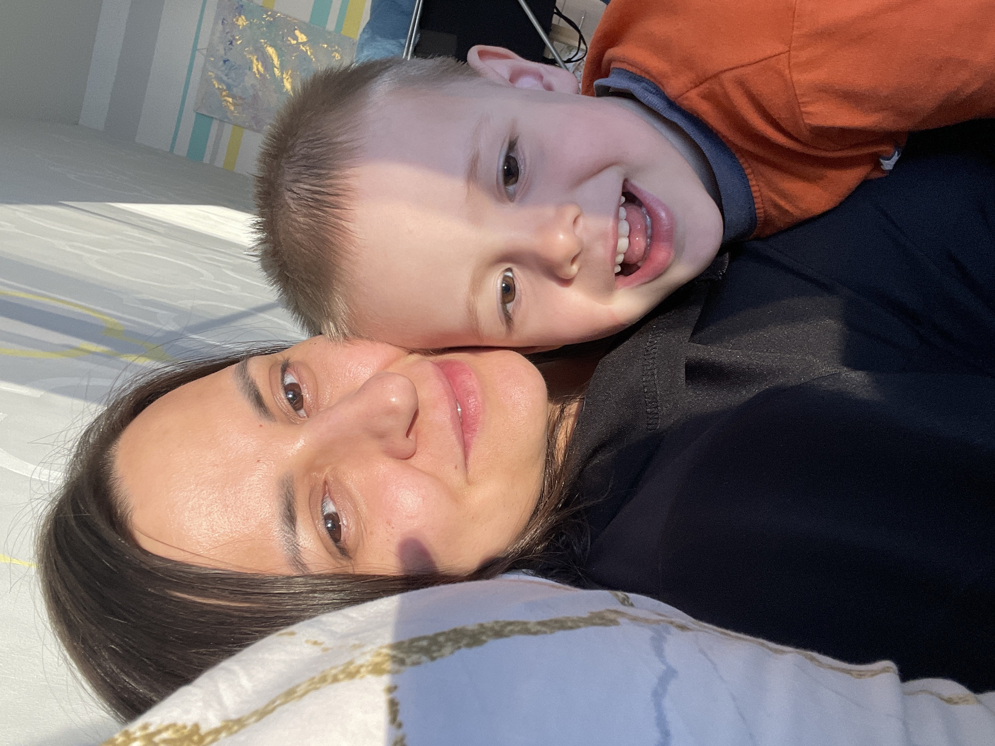 Family moments captured during quiet afternoon in Izhevsk home