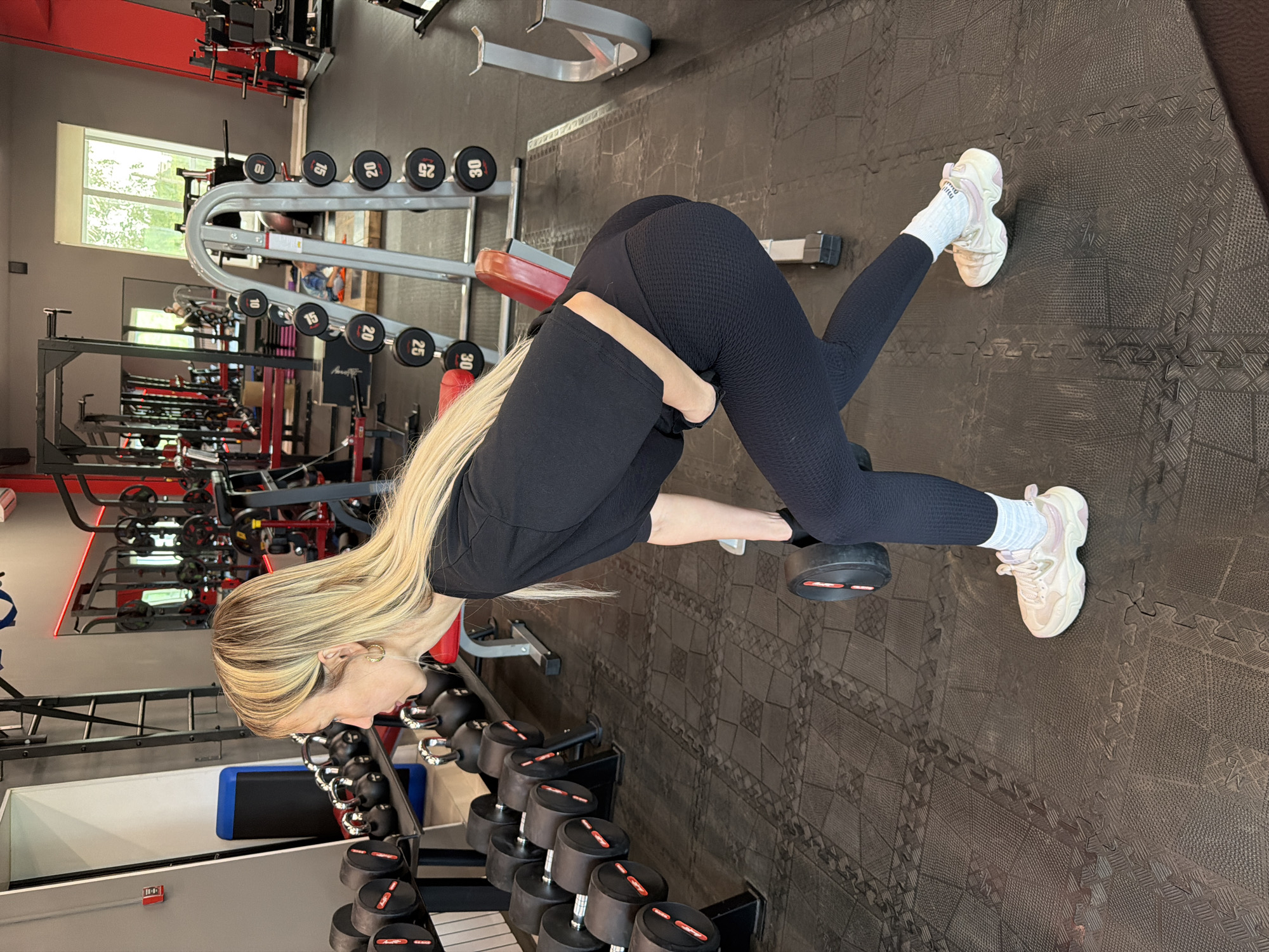 Woman documents early morning gym workout in Birobidzhan, Russia