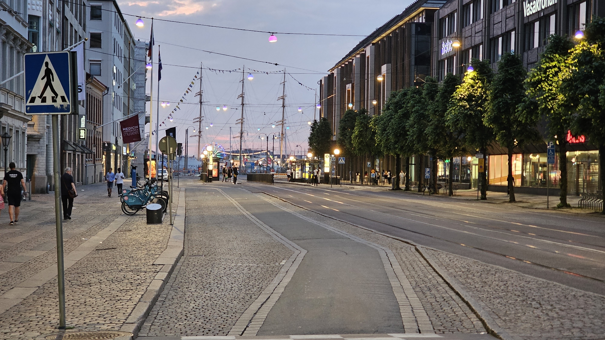 Gothenburg at dusk: harbors, cobblestones, and evening light