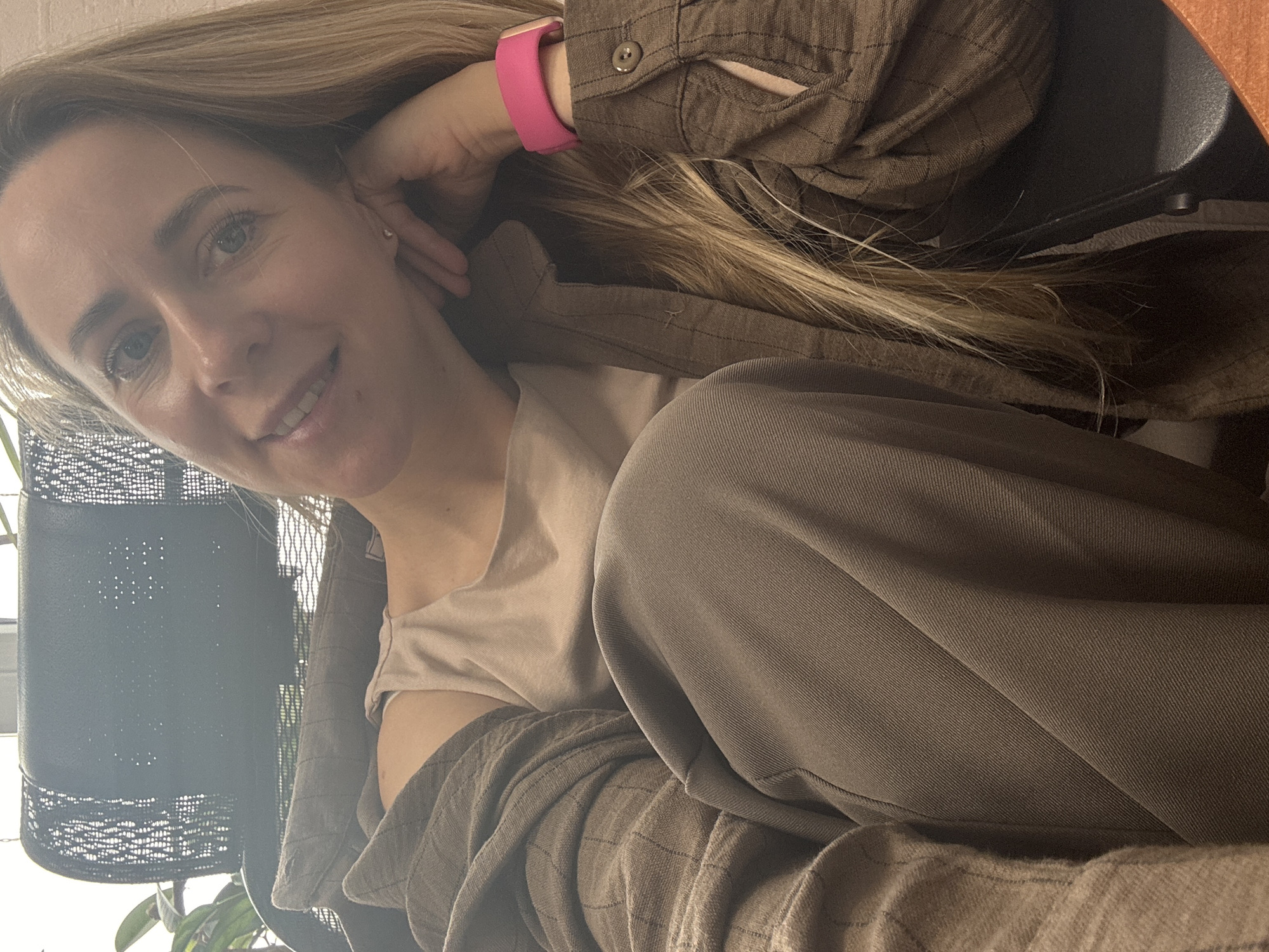 Woman captured in relaxed moment in Chaikovsky, Russia