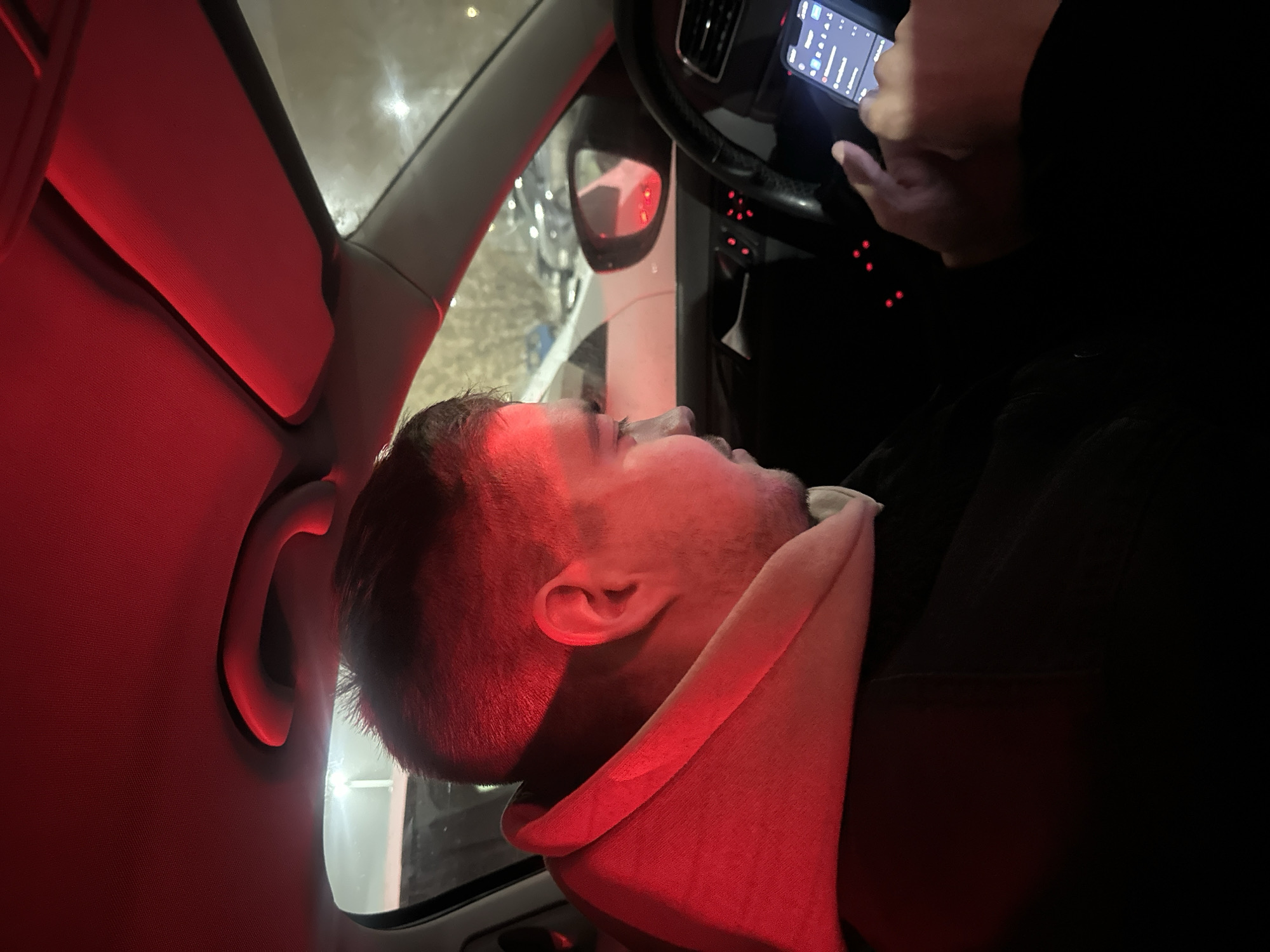 Man appears unconscious in car in Kazan