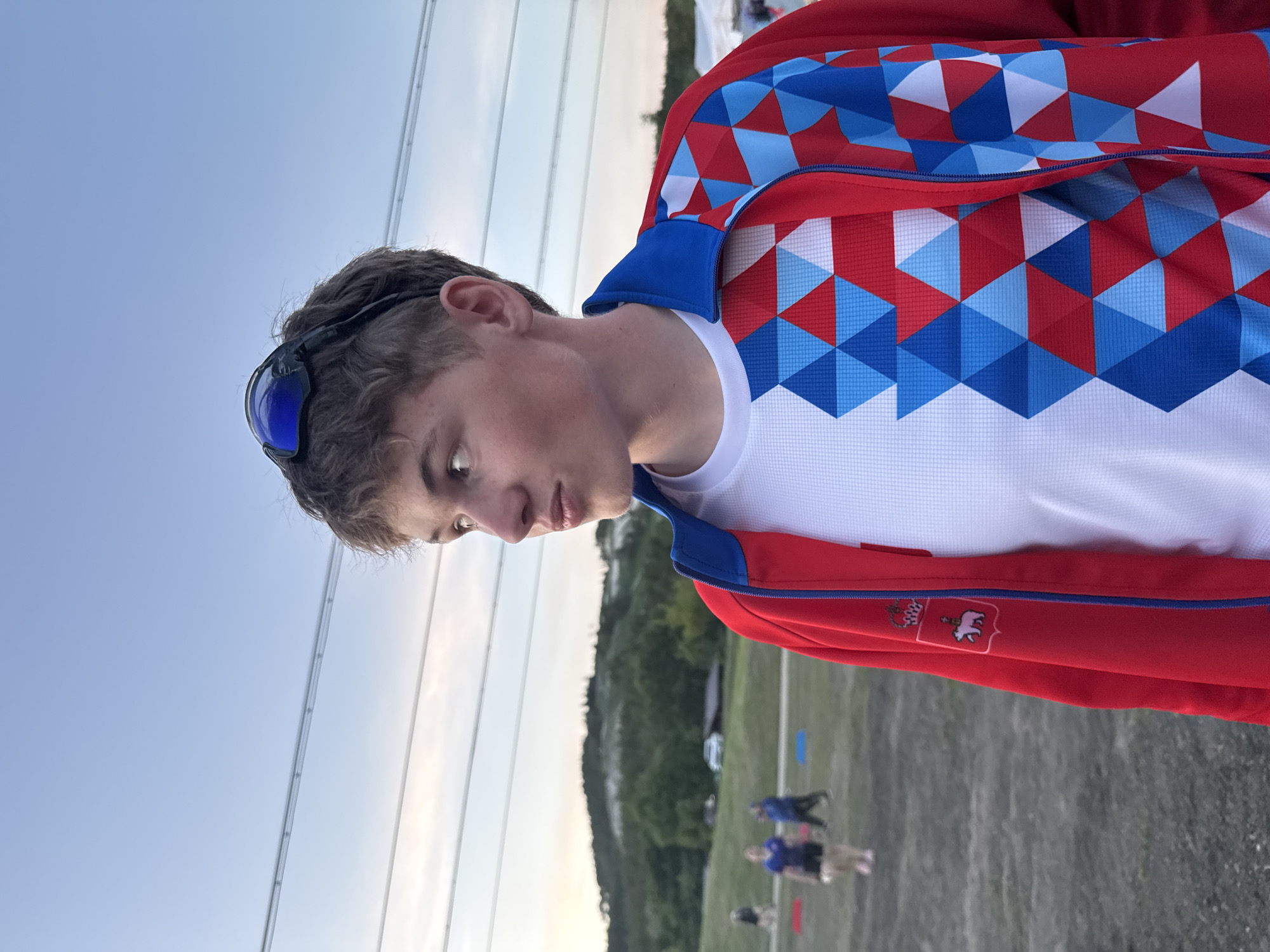 Two young people spotted in outdoor area in Khvalynsk