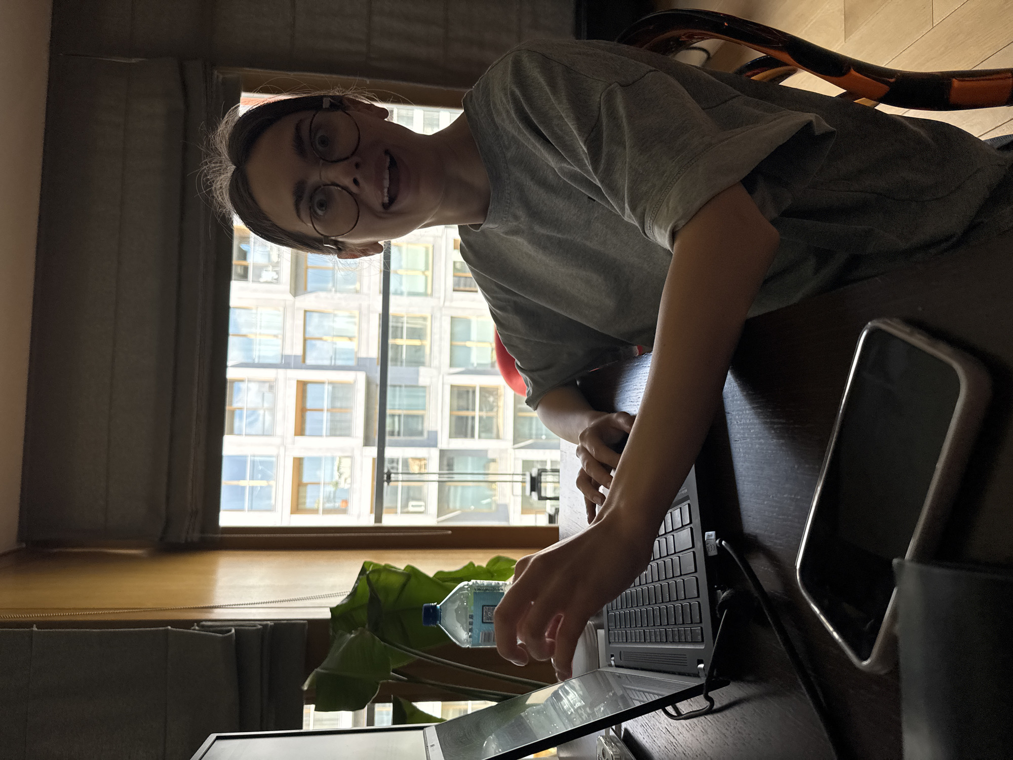 Remote worker documented during home office session