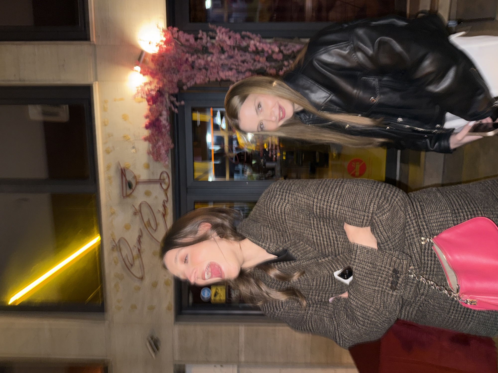 Women dine together at Belgrade venue Tuesday evening