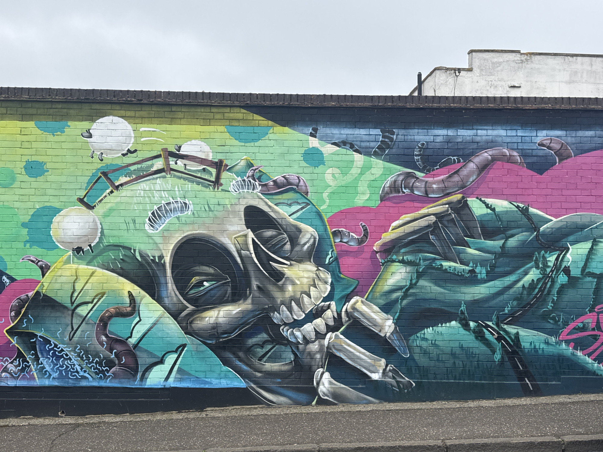 Surreal skull mural spotted on Southend-on-Sea brick wall