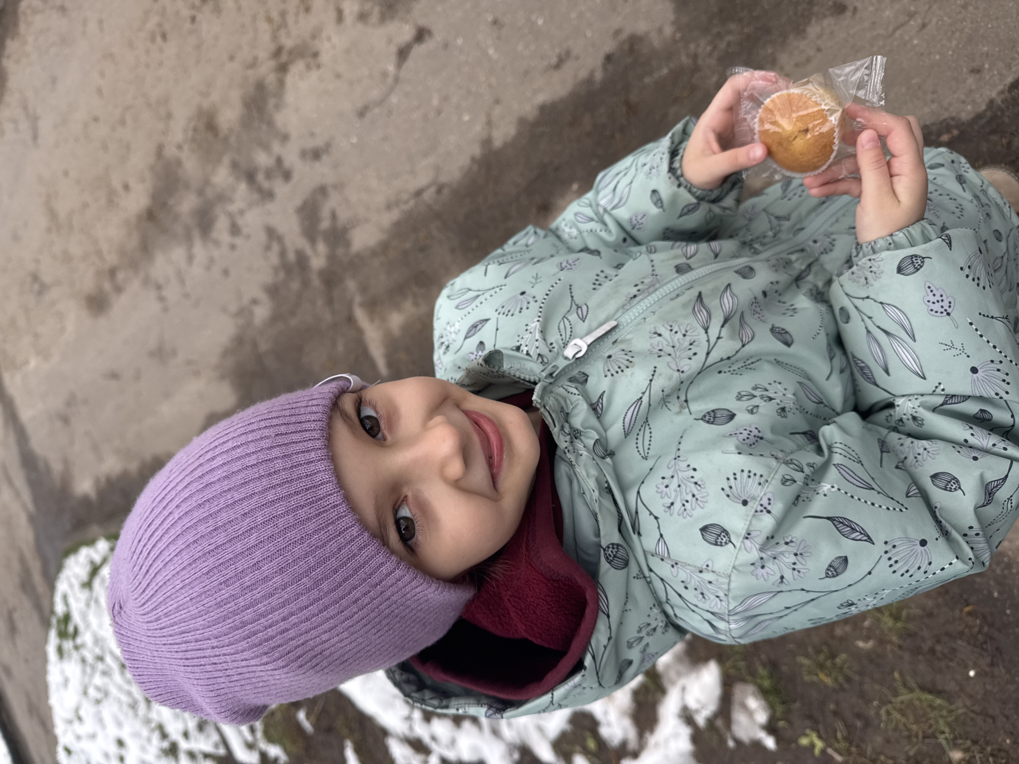 Photo session captures child and woman in Раздолье