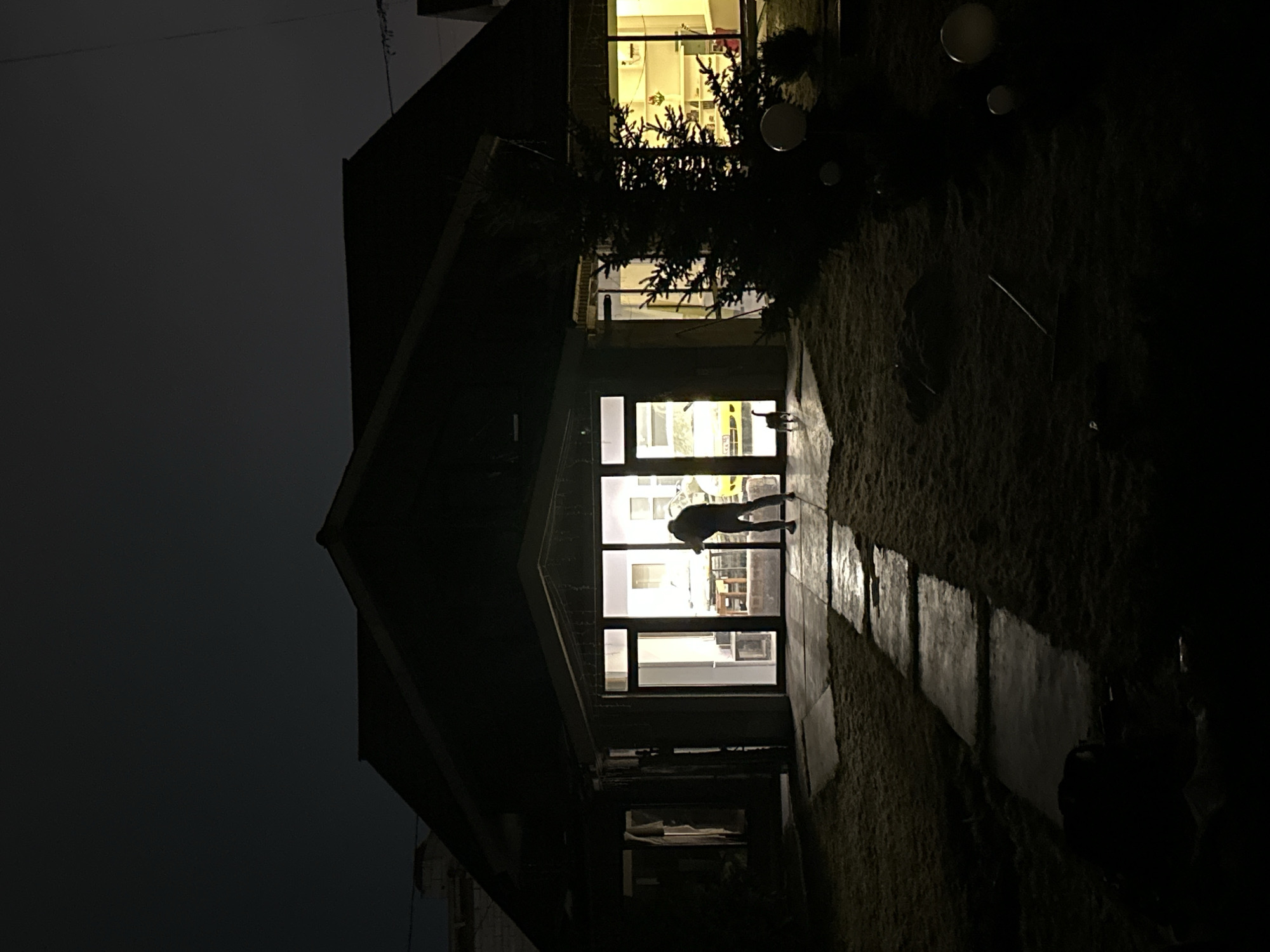 Quiet evening moments captured in Kursk homes and garages