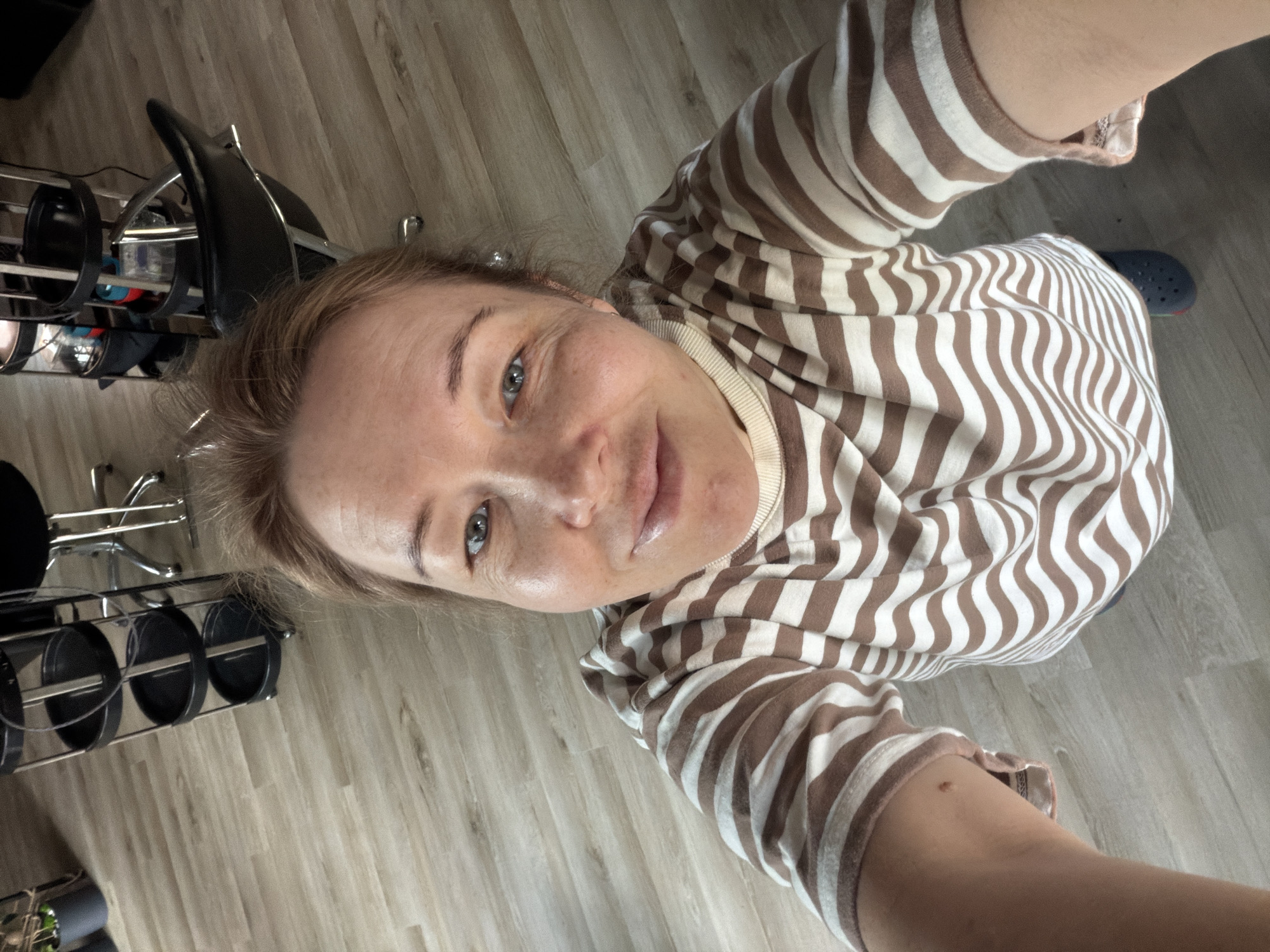Early morning selfie sessions documented across Russian cities