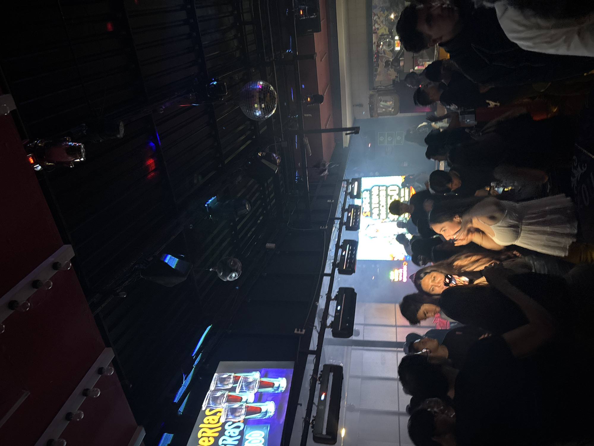 Social gathering at San Andrés Cholula bar draws crowds