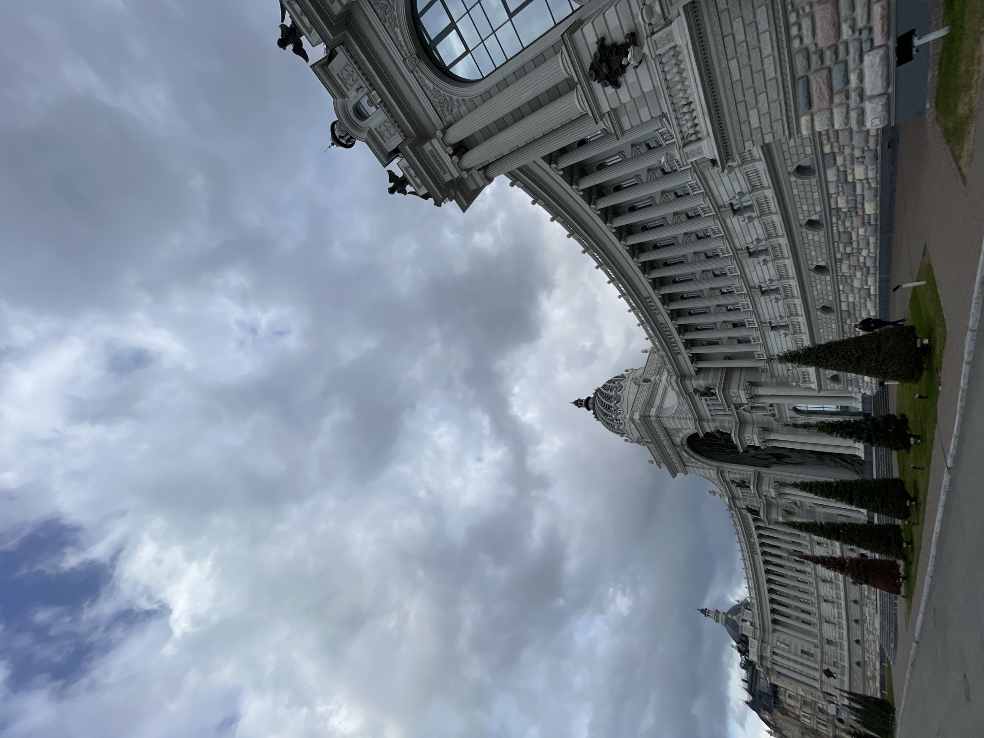 Government building photographed in Kazan under cloudy skies