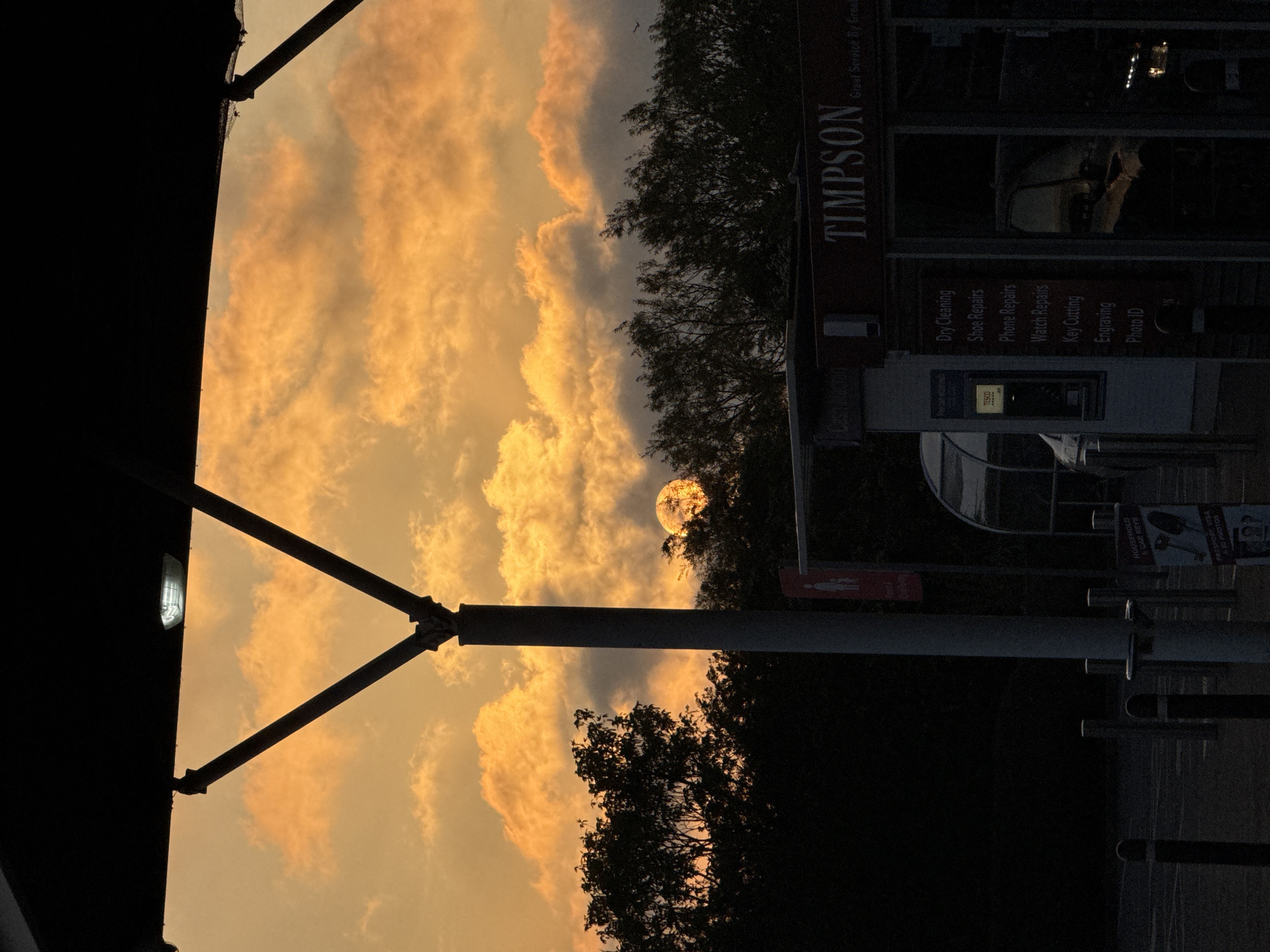 Evening moments captured in Great Yarmouth: sunset and selfie