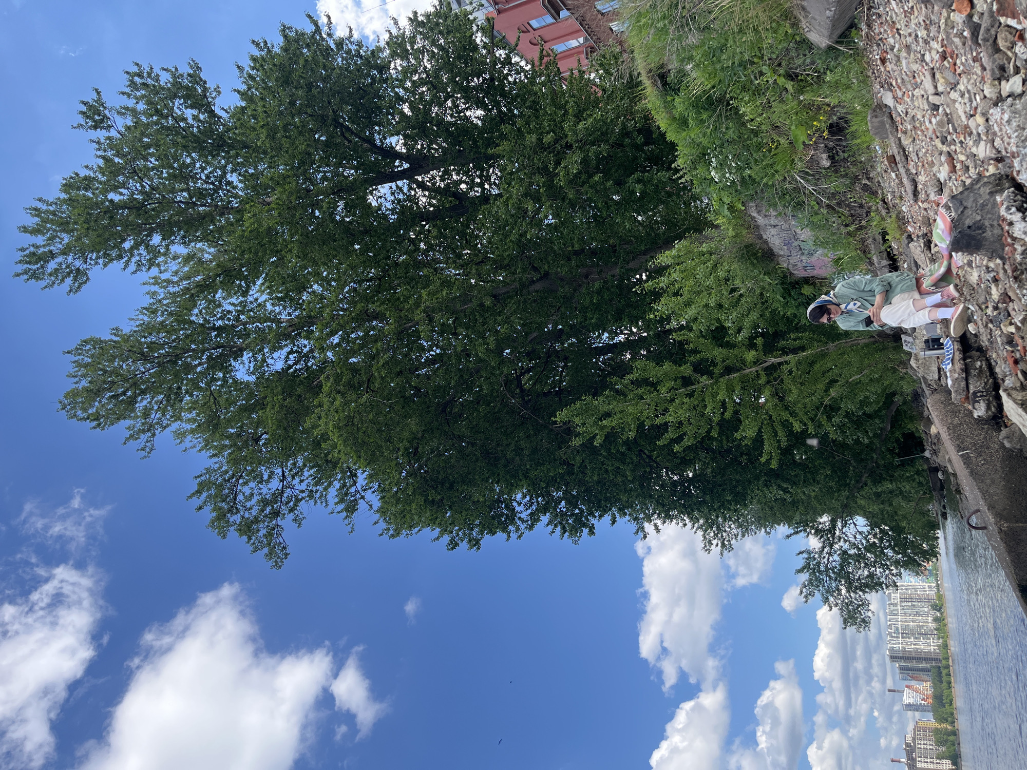 St. Petersburg afternoon - selfies, shoreline views, and city architecture