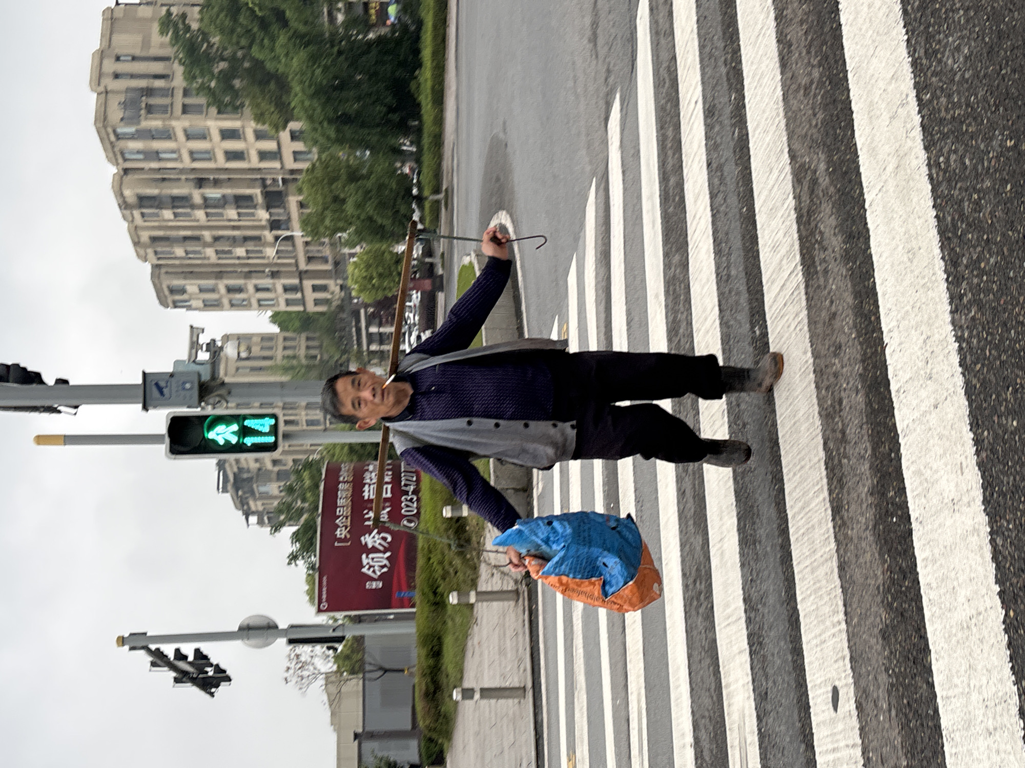 Morning pedestrian activity observed in Jiangjin, China