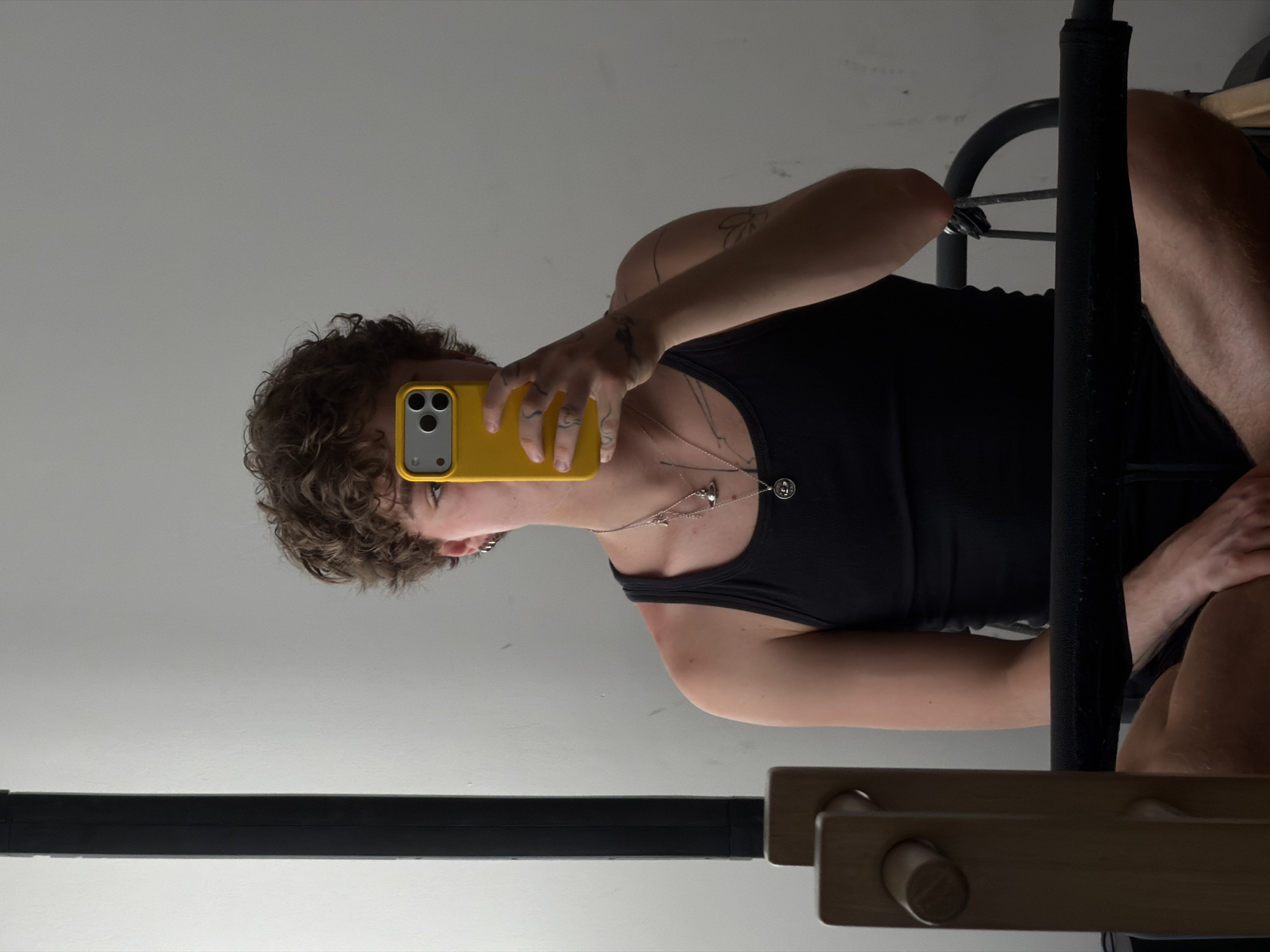 Morning routine documented at Belgrade fitness facility