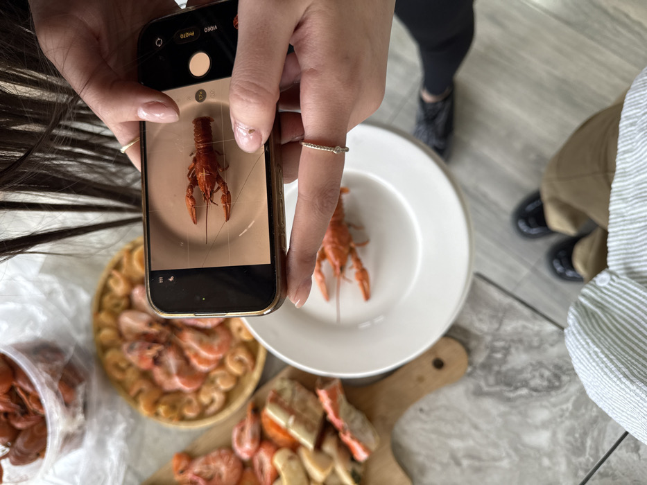 Seafood feast documented at Voskevaz restaurant in Armenia