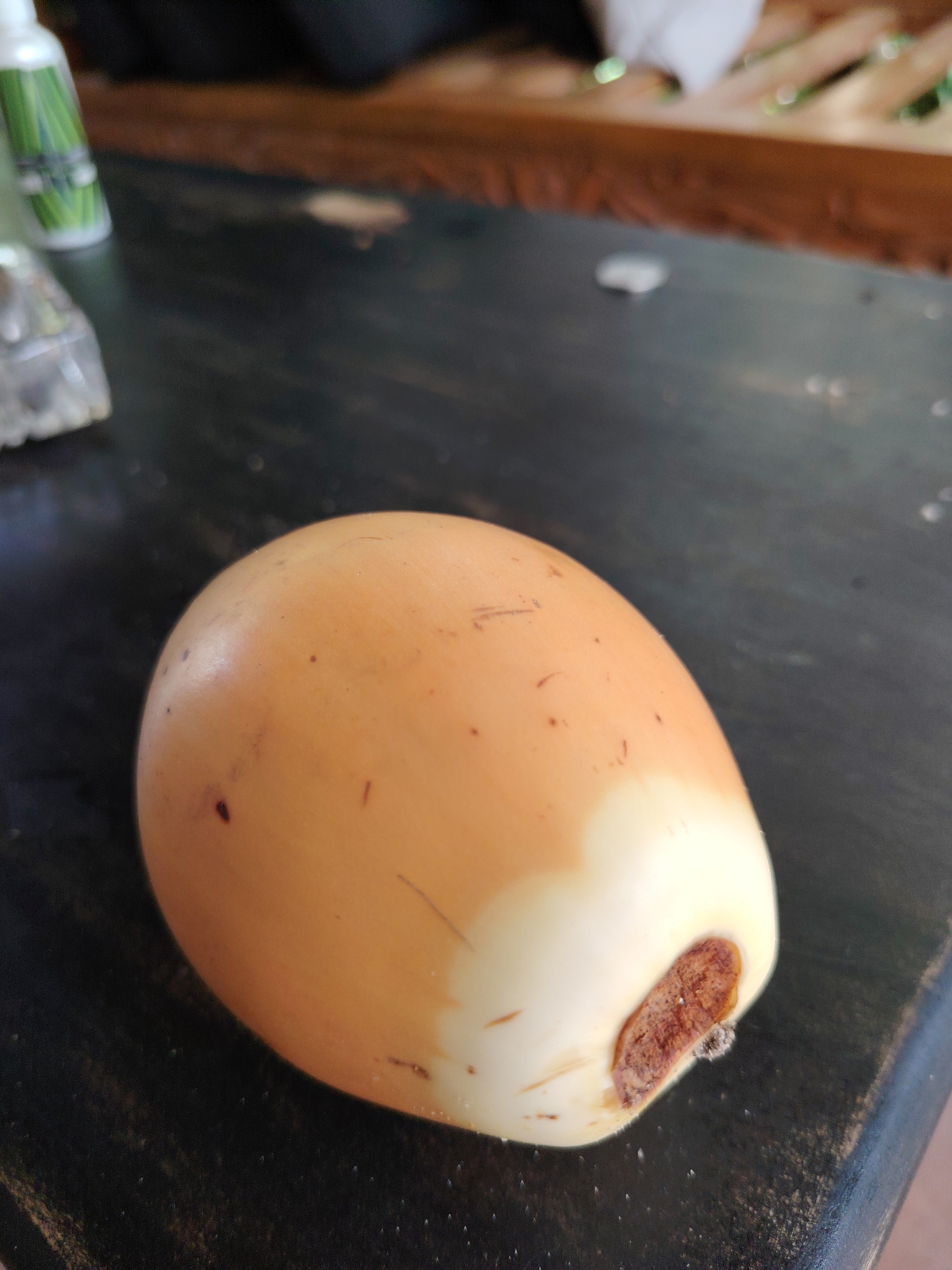 Close-up photos document produce and bamboo objects over 15 minutes