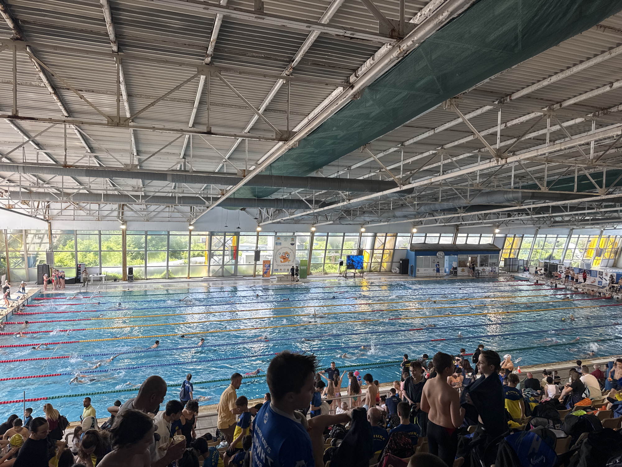 Swimming competition draws crowds to Sofia pool facility