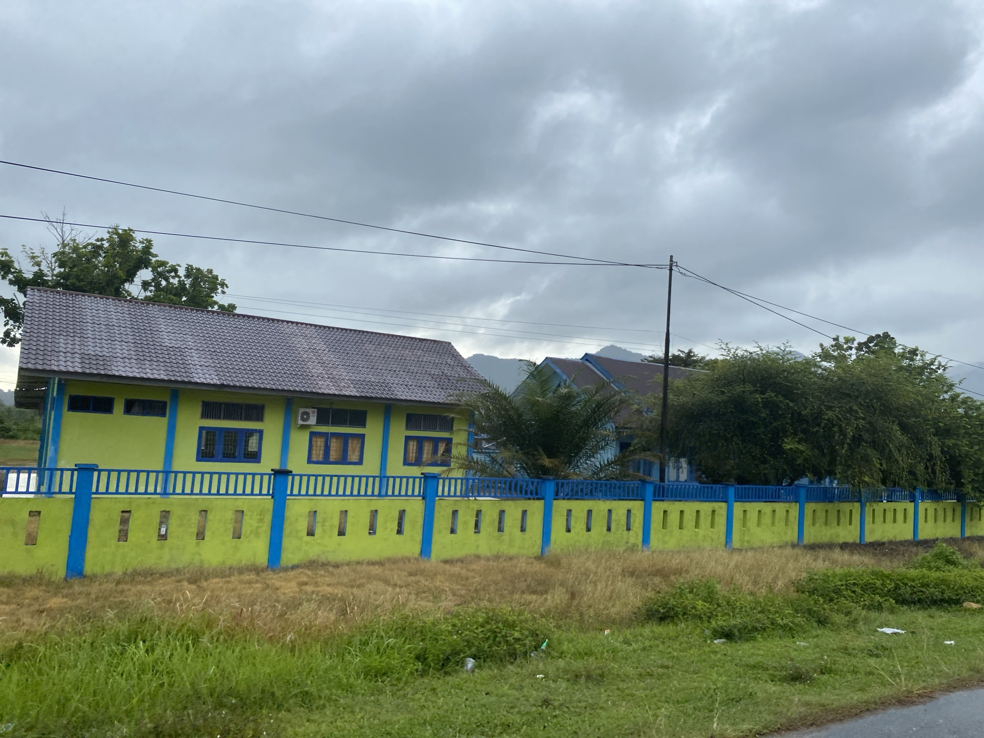 Rural landscapes, rice paddies, and a shared meal on a mat