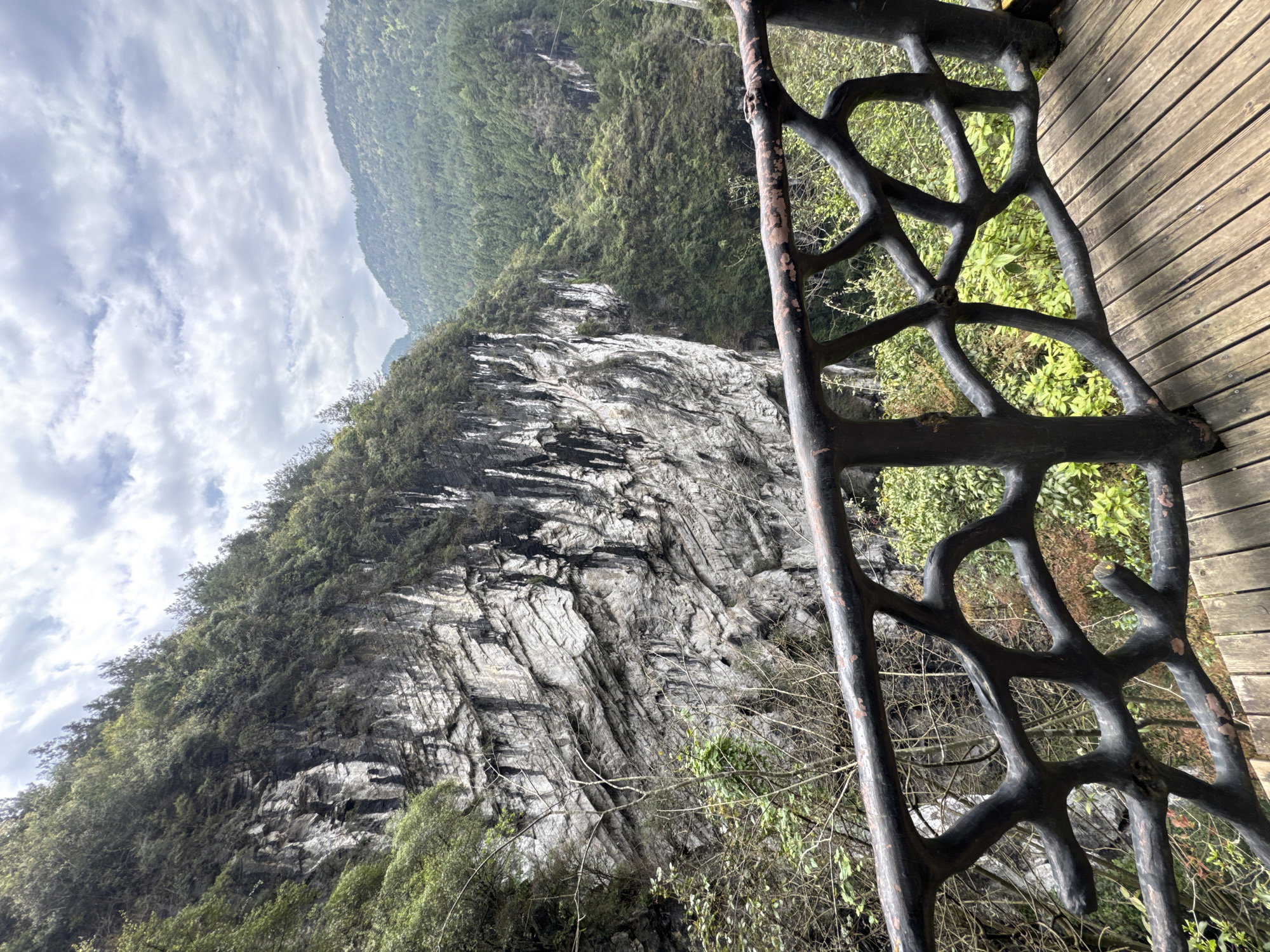 Tourist takes selfies at Shui Cave scenic area