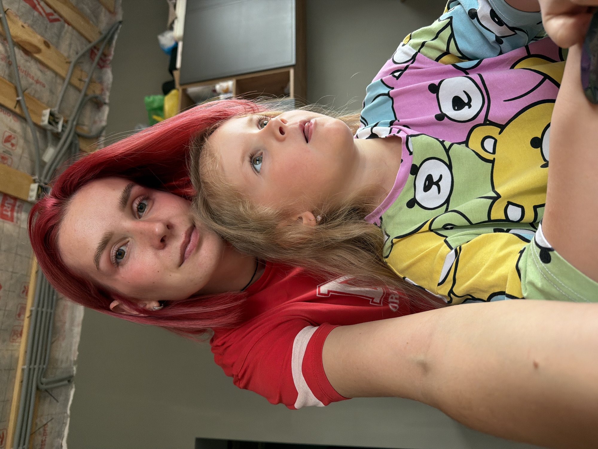 Woman documents morning routine with selfies in Chaikovsky home