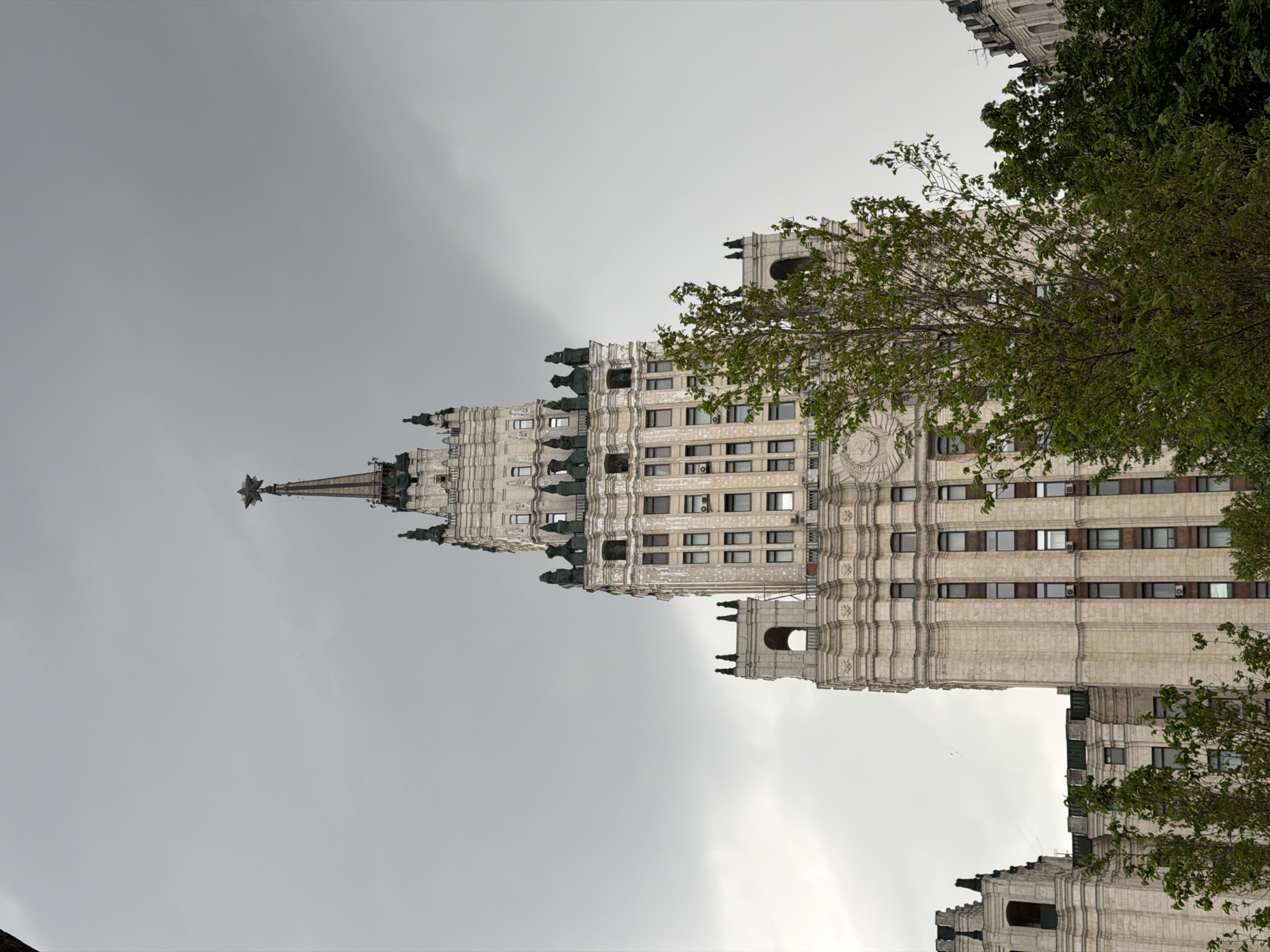 Spring afternoon photography tour captures diverse Moscow landmarks and scenes
