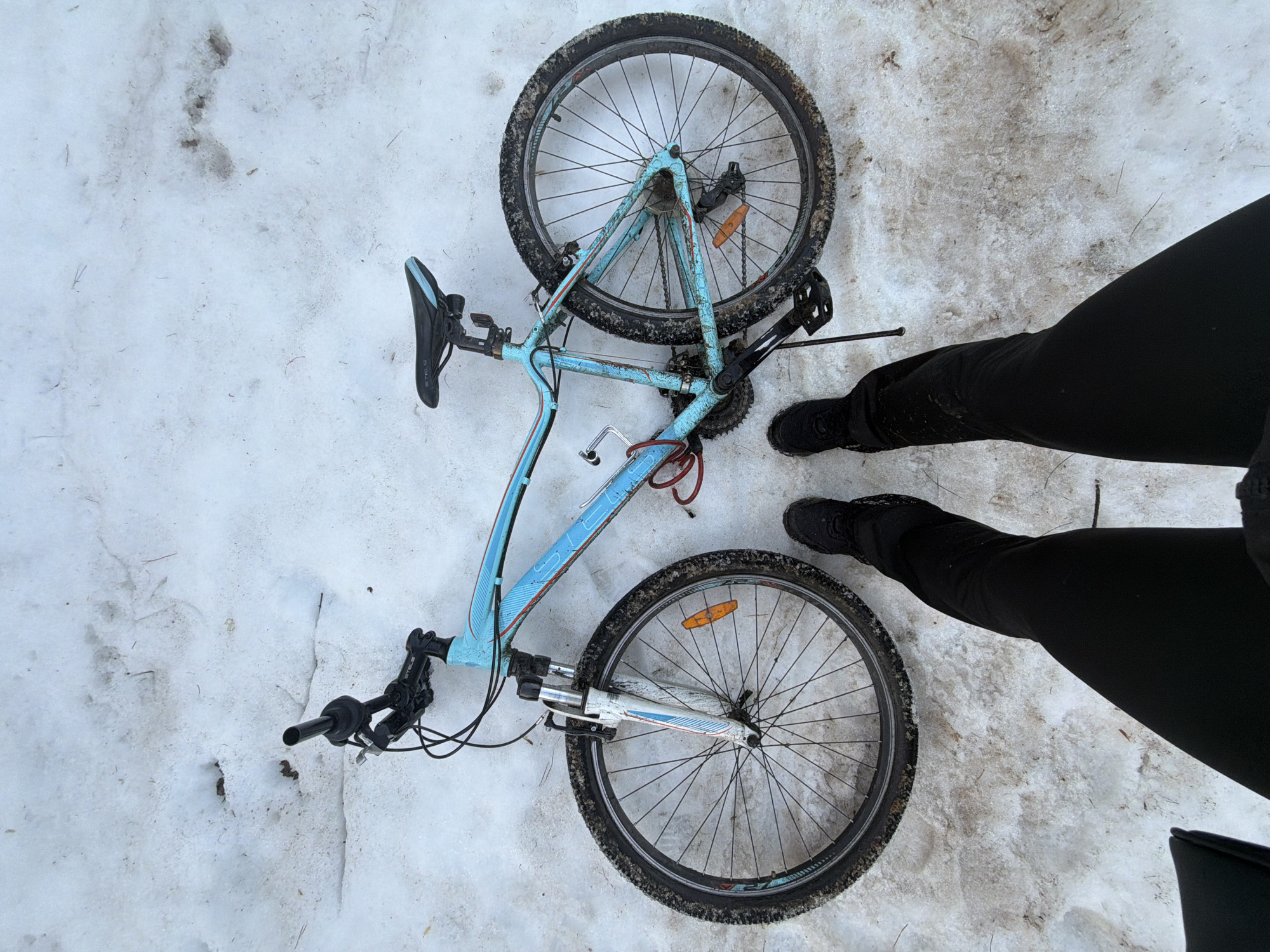 Winter cycling adventure documented in snowy Chaikovsky, Russia