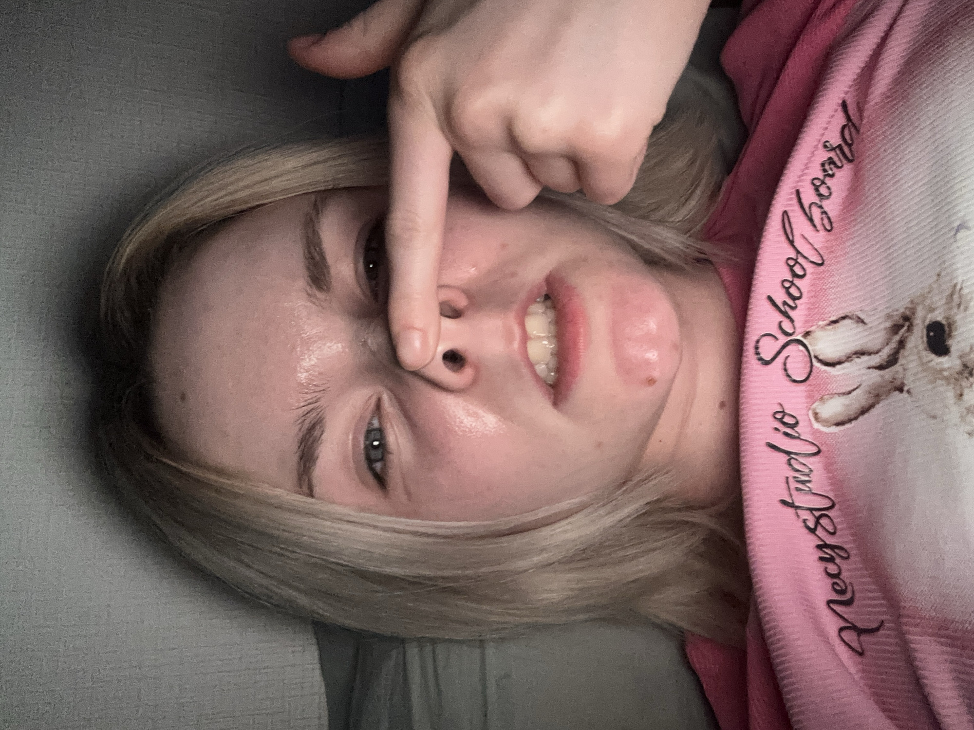 Young Woman's Afternoon Documented in Eight Personal Moments
