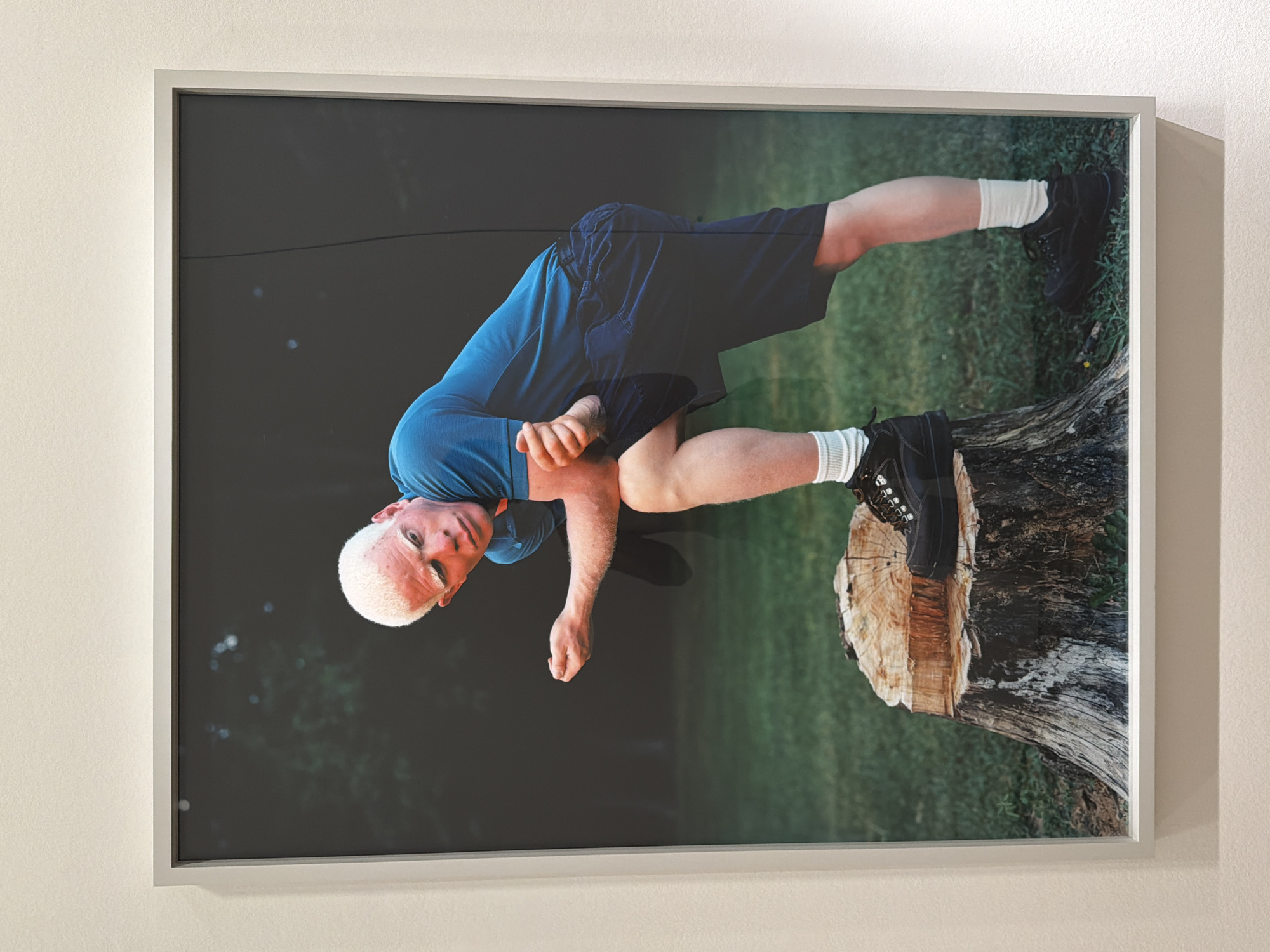 Gallery exhibition featuring portraits documented in Paris afternoon