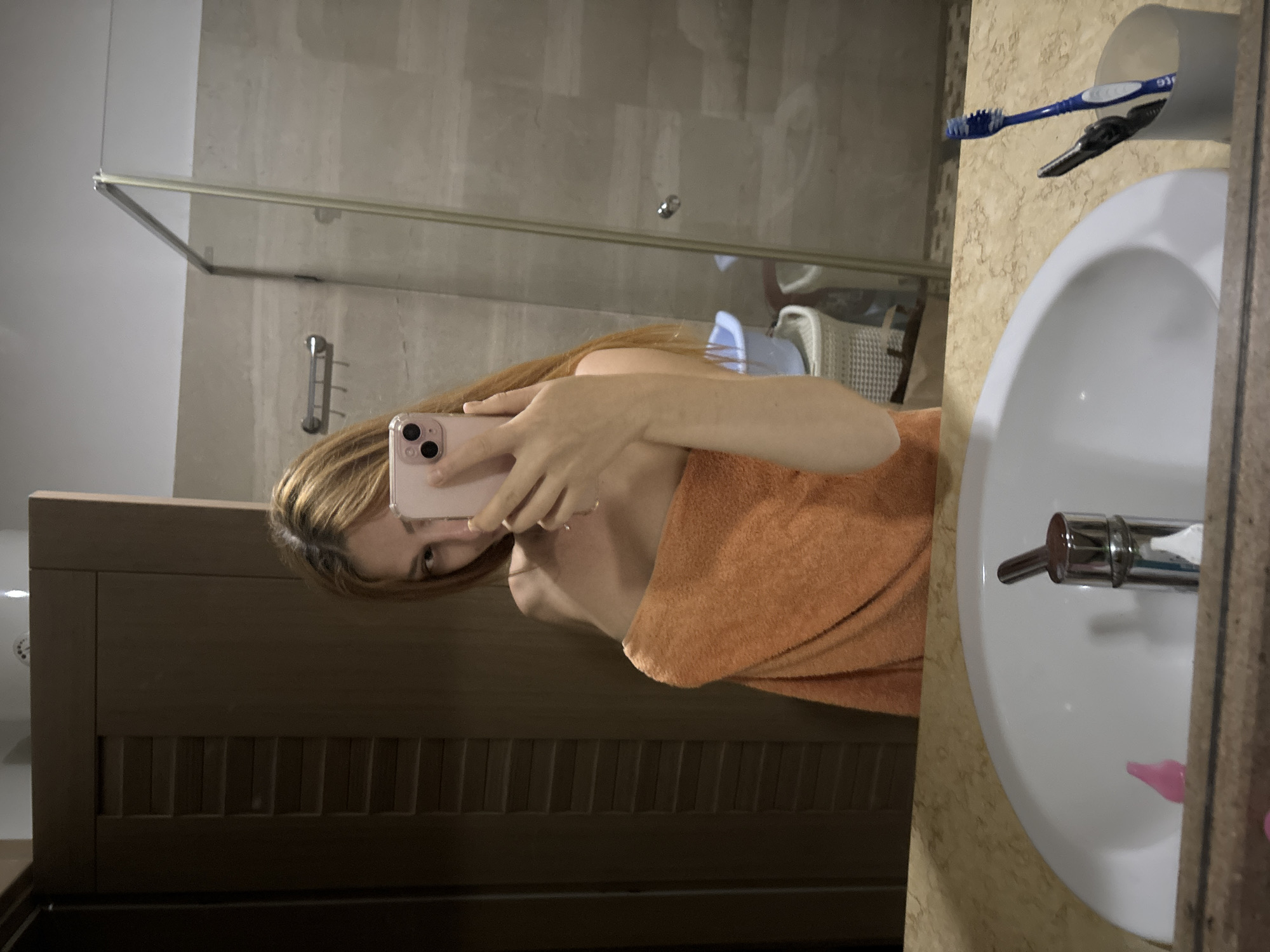 Budva apartment night: bathroom selfies and garden scenes